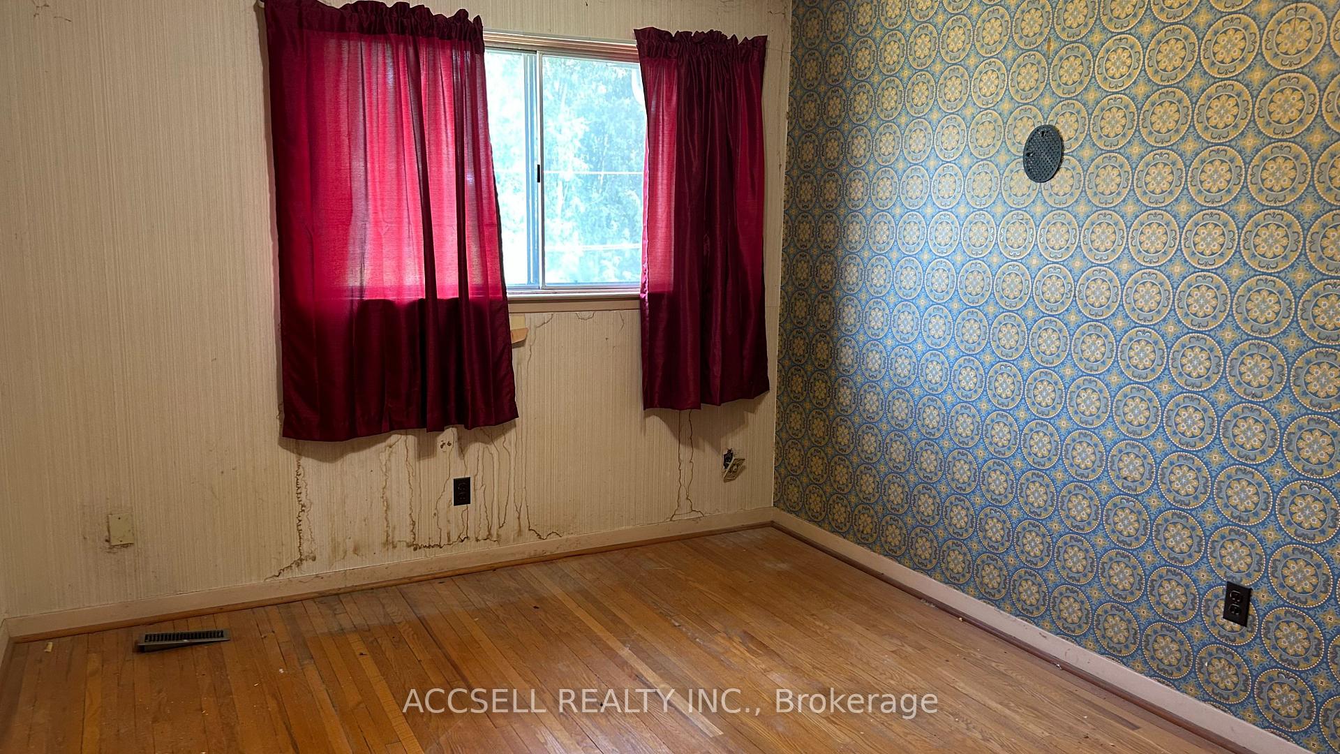 Photo 7 of 5501 Schueller Crescent, Burlington, Appleby — HOMEH