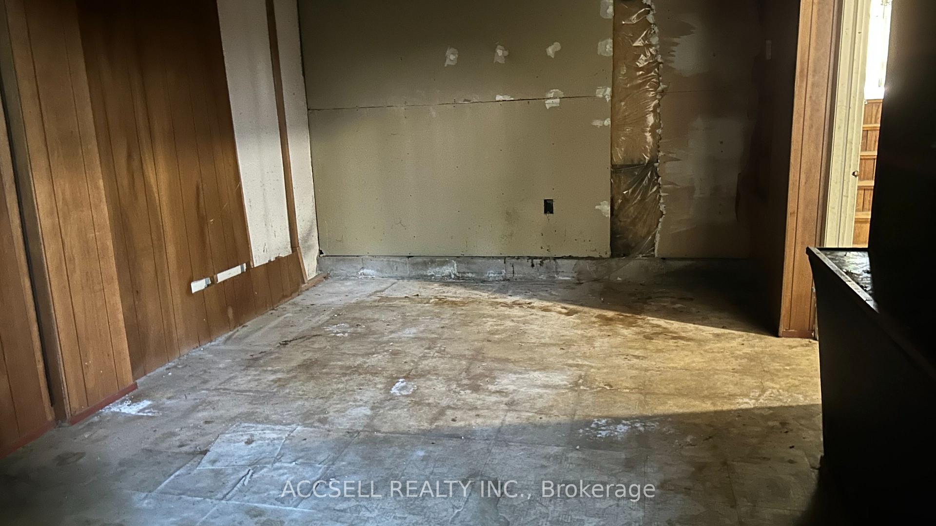 Photo 14 of 5501 Schueller Crescent, Burlington, Appleby — HOMEH