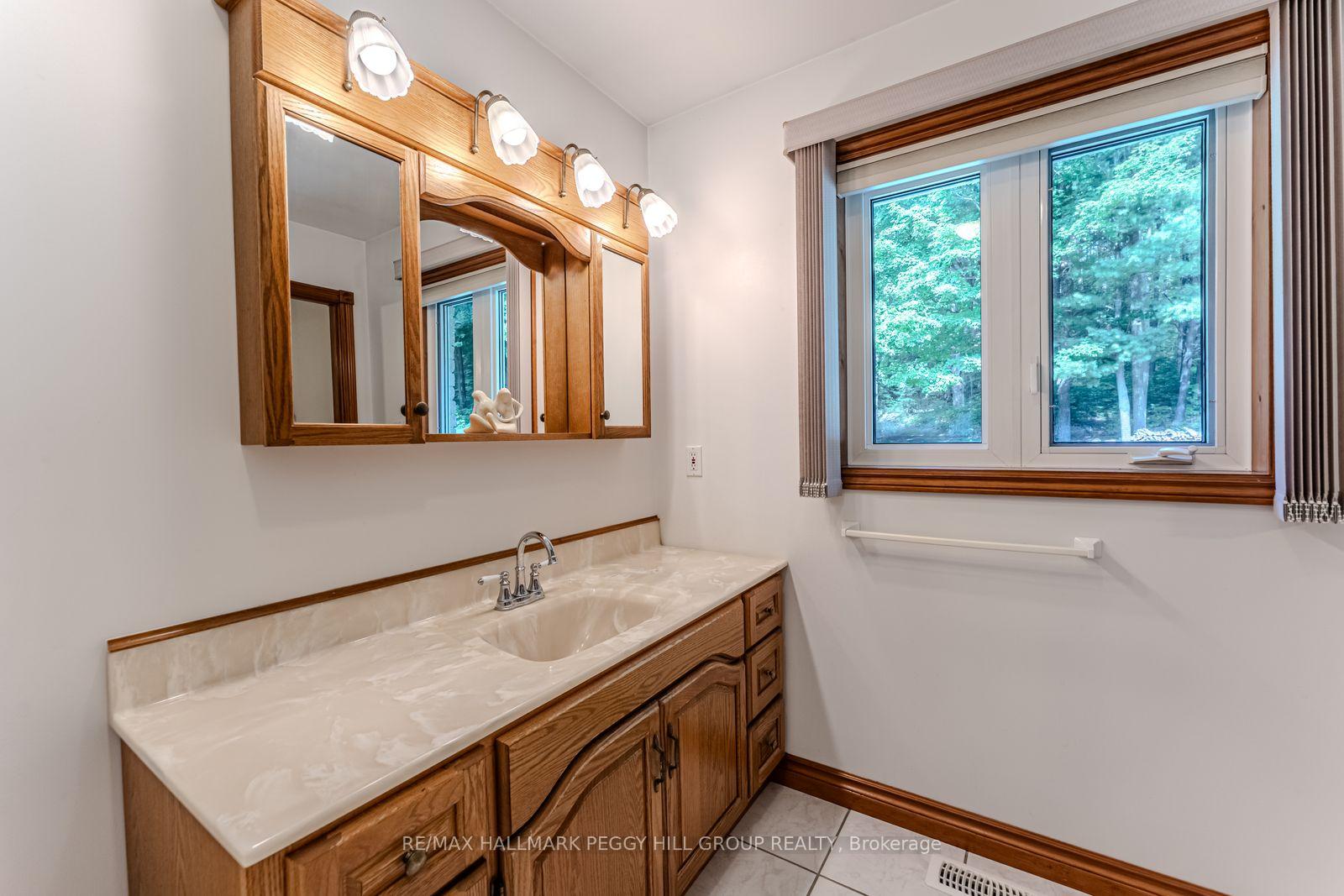 Photo 23 of 3891 9 Line N, Oro-Medonte, Rural Oro-Medonte — HOMEH