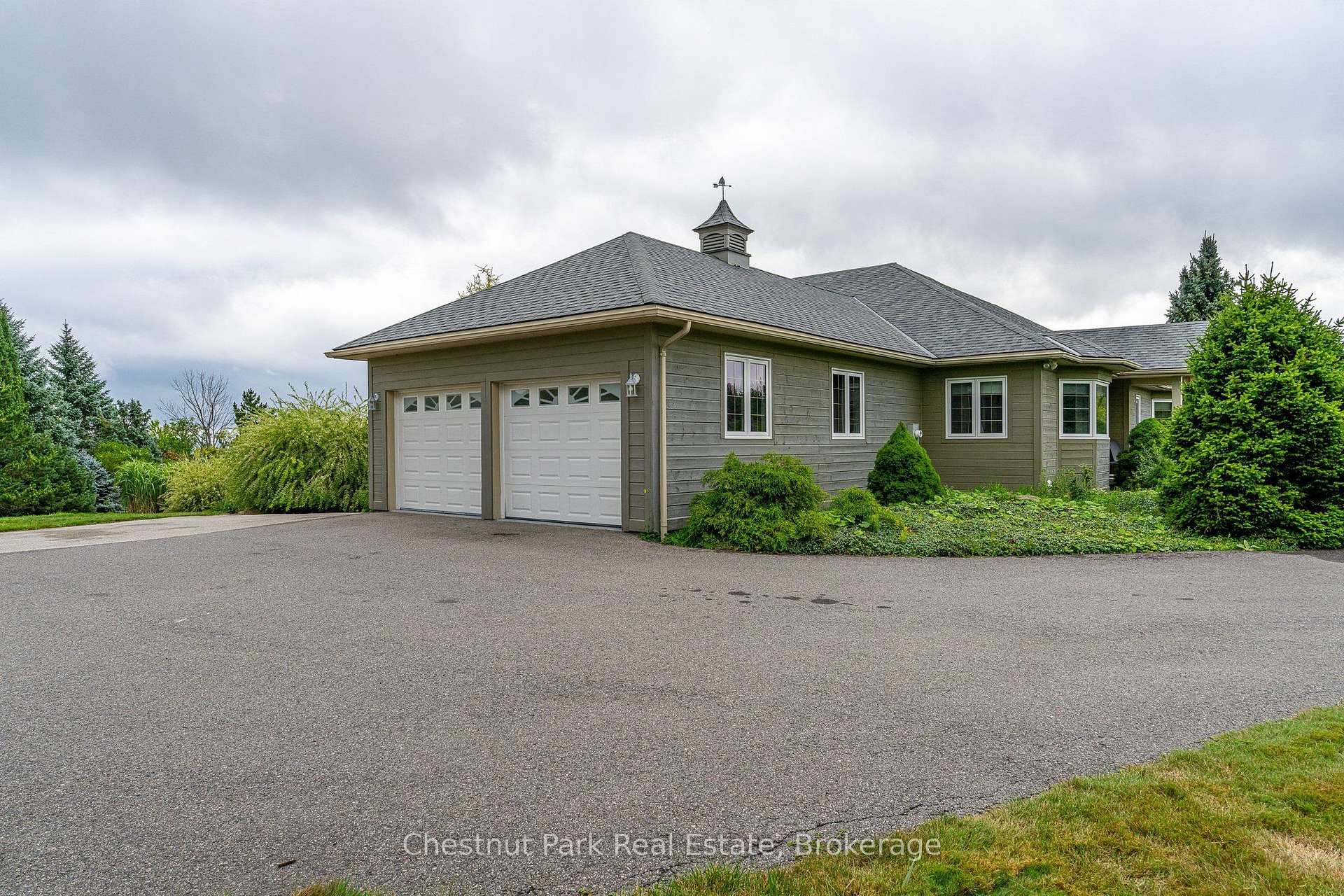 Photo 2 of 103 Ridgecrest Lane, Meaford — HOMEH