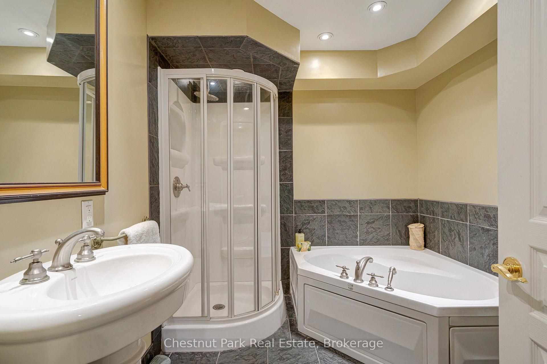 Photo 38 of 103 Ridgecrest Lane, Meaford — HOMEH