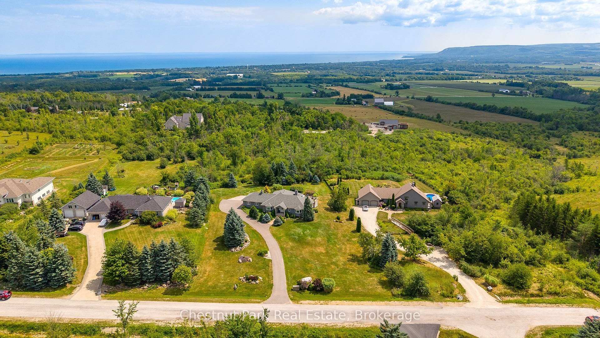Photo 41 of 103 Ridgecrest Lane, Meaford — HOMEH