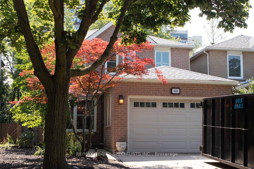 Photo 3 of 358 Erin Street, Oakville, Falgarwood — HOMEH