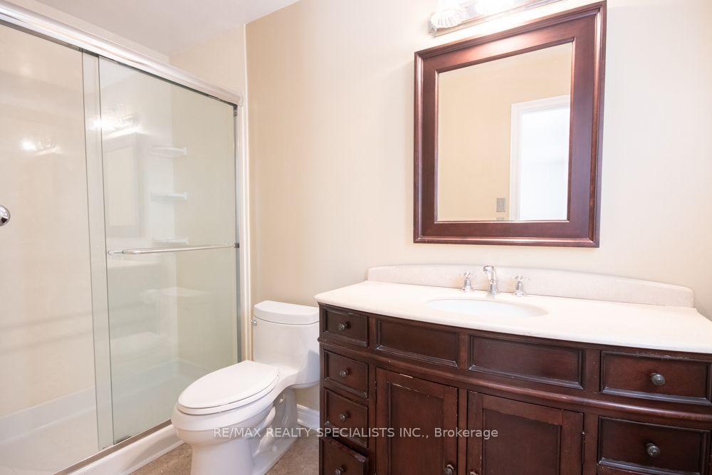 Photo 30 of 358 Erin Street, Oakville, Falgarwood — HOMEH