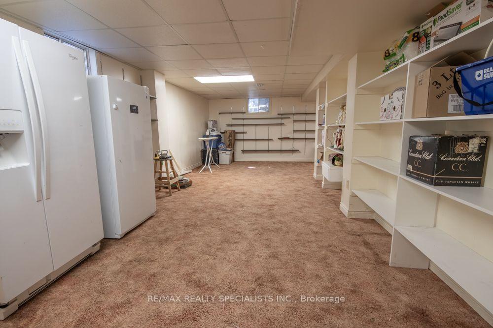 Photo 38 of 358 Erin Street, Oakville, Falgarwood — HOMEH