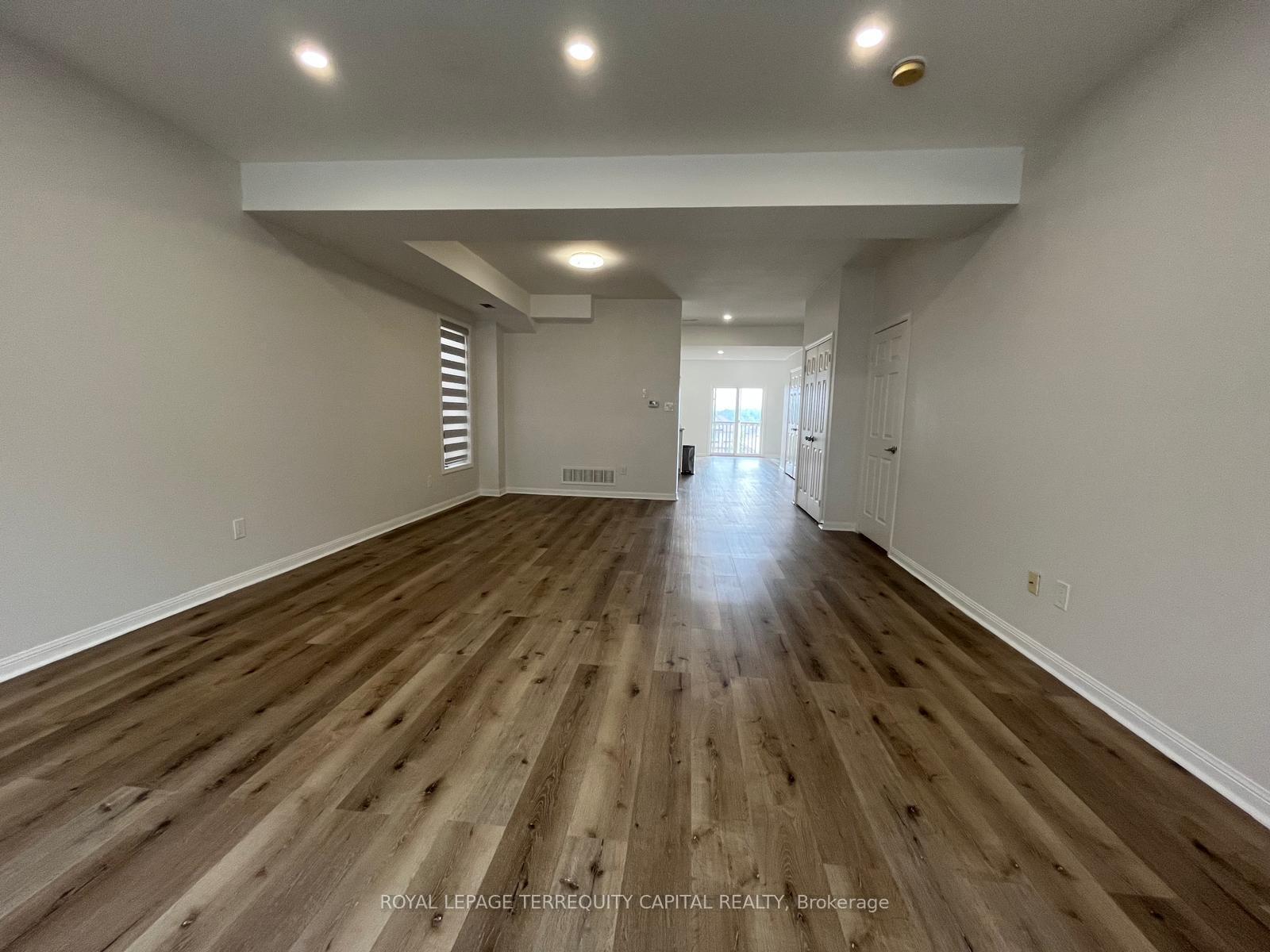 Photo 5 of Unit Upper, 343 Edgehill Drive, Barrie, Edgehill Drive — HOMEH