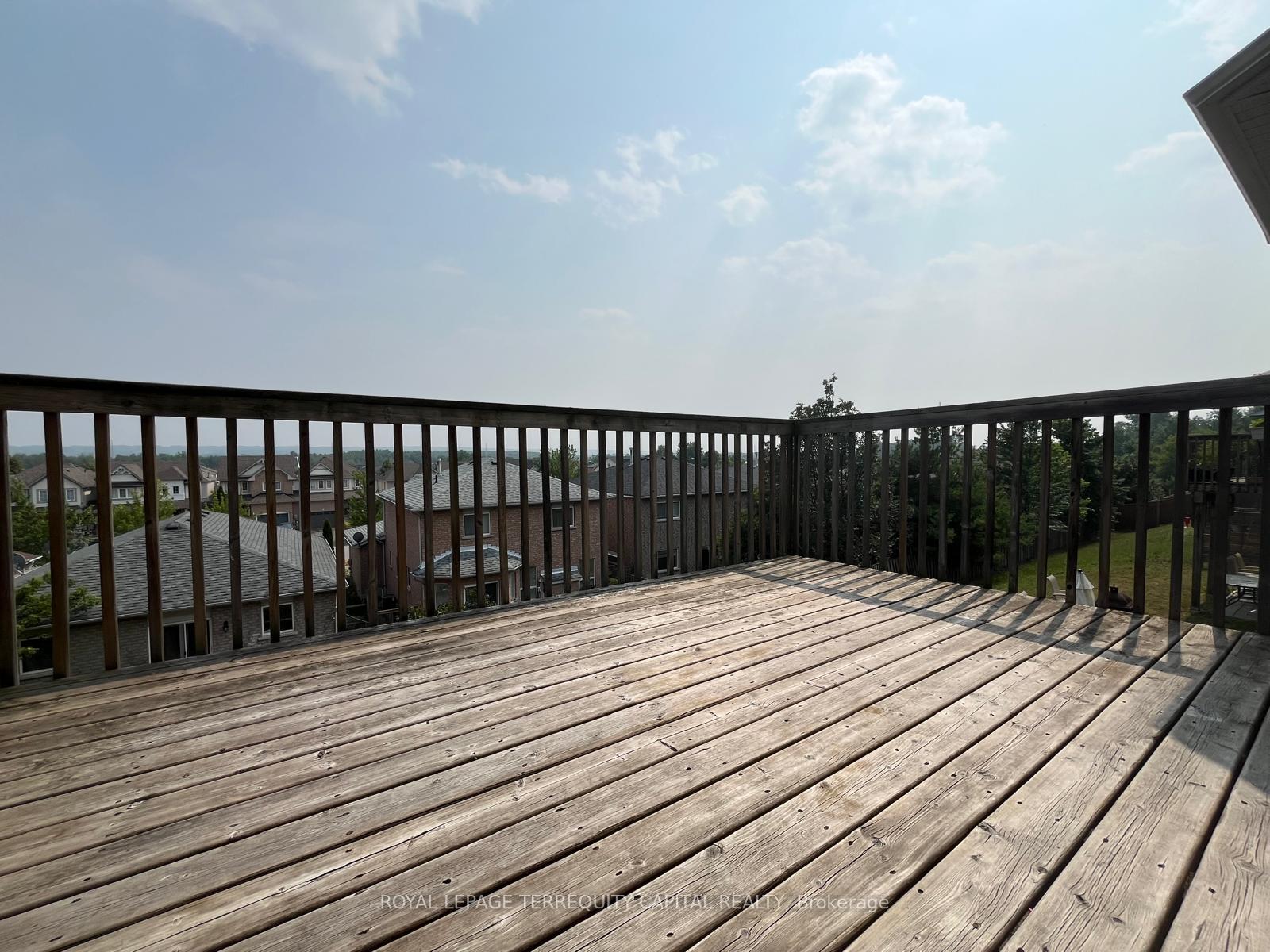 Photo 7 of Unit Upper, 343 Edgehill Drive, Barrie, Edgehill Drive — HOMEH