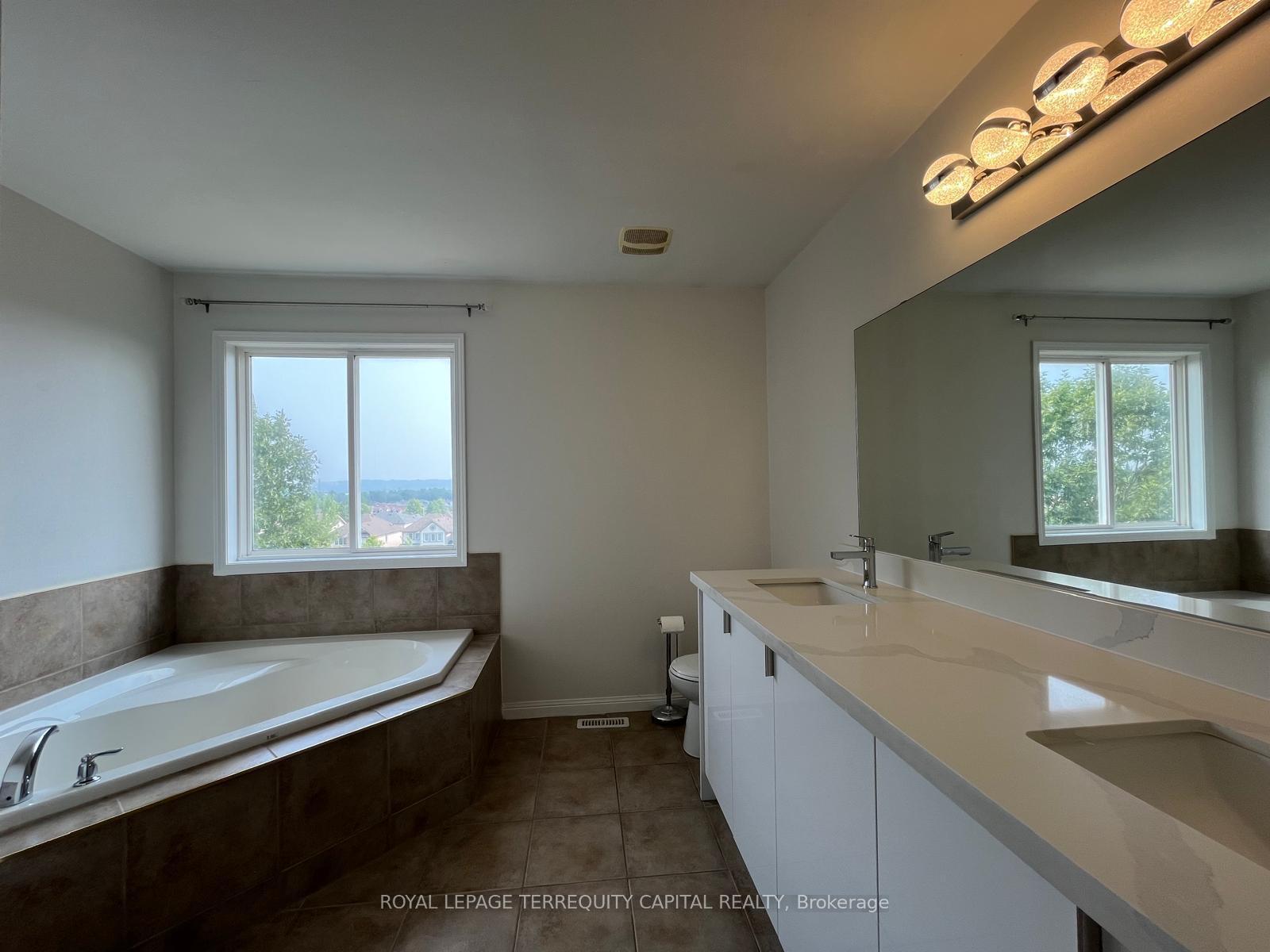 Photo 17 of Unit Upper, 343 Edgehill Drive, Barrie, Edgehill Drive — HOMEH