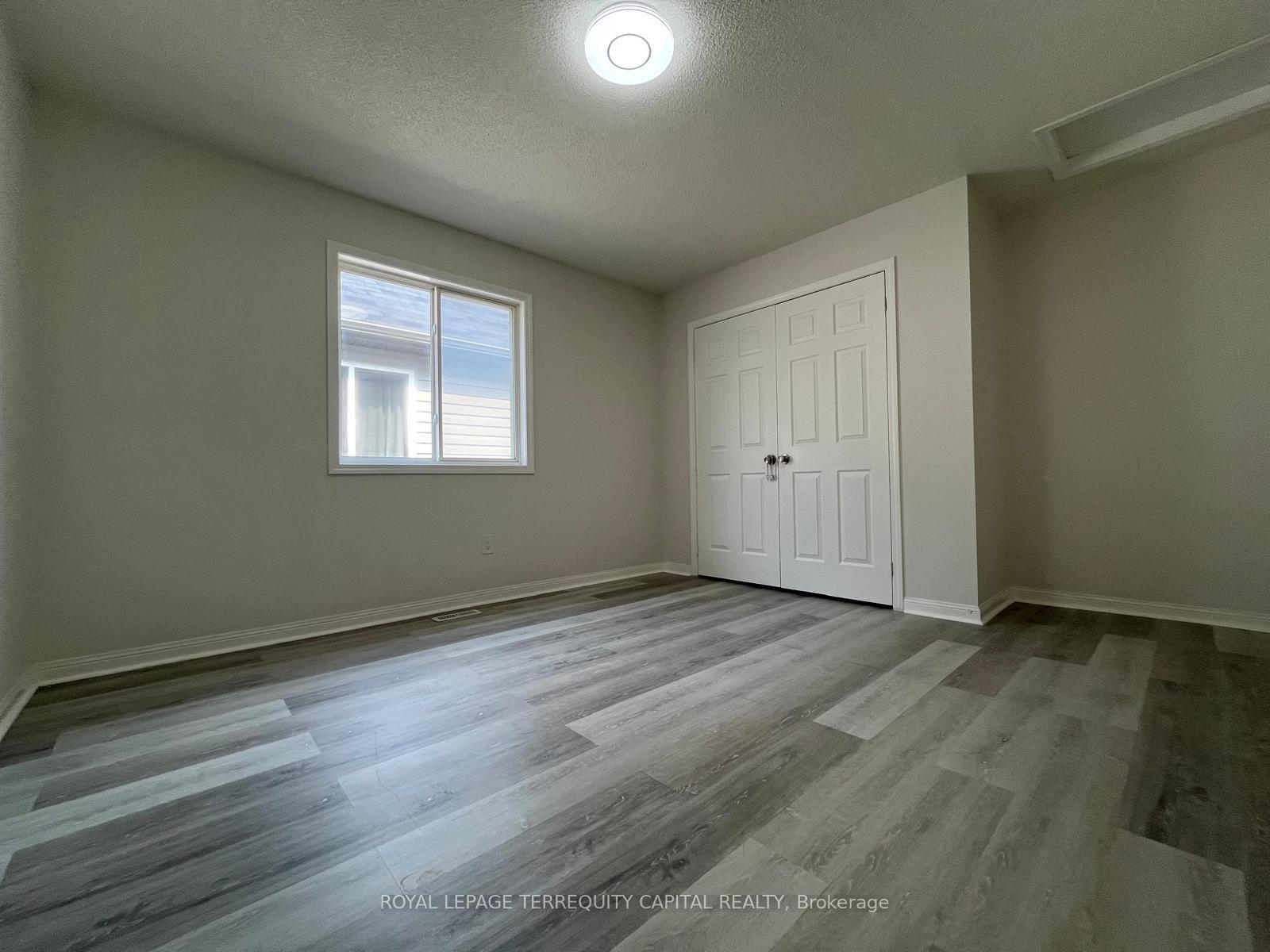 Photo 18 of Unit Upper, 343 Edgehill Drive, Barrie, Edgehill Drive — HOMEH