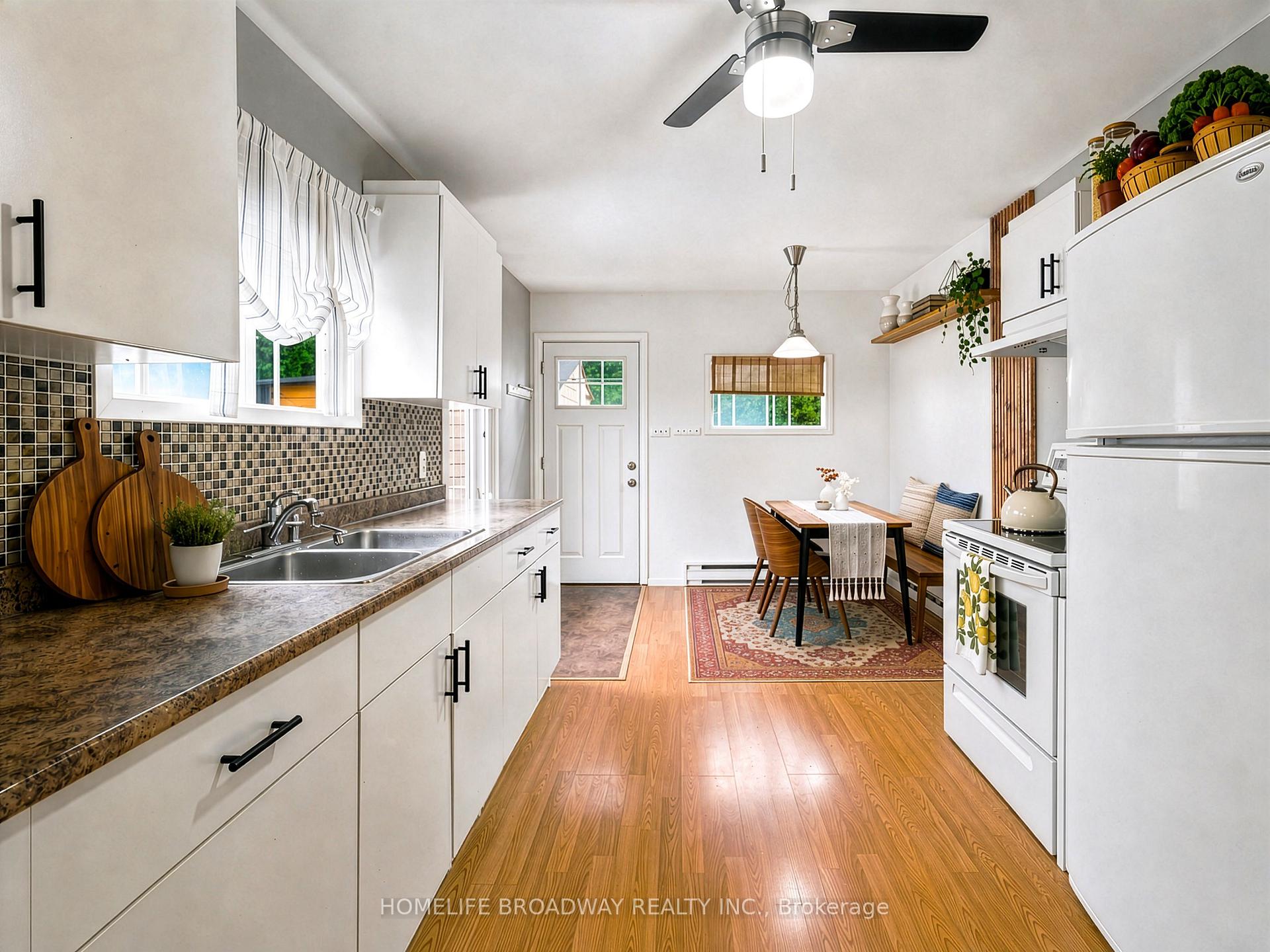 Photo 10 of 255 Robinson Street N, Grimsby, Grimsby East — HOMEH