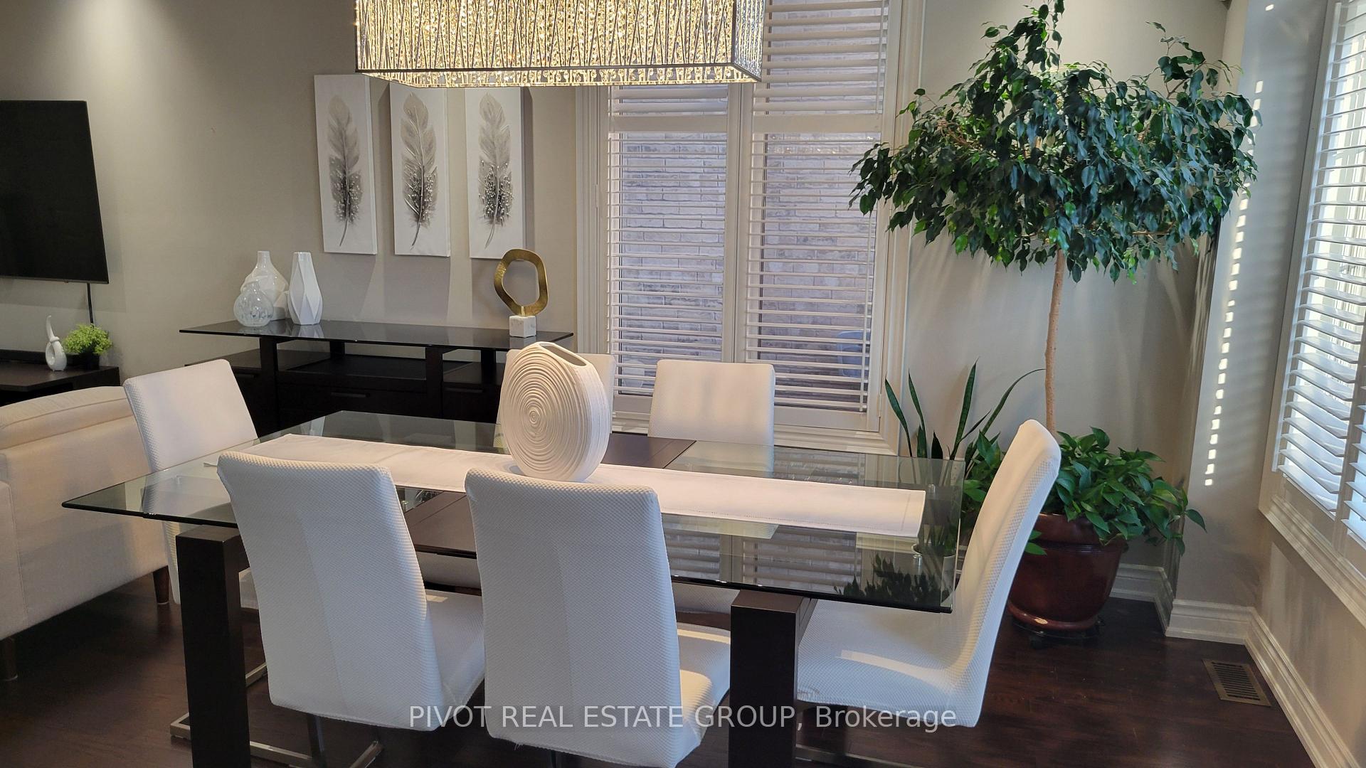 Photo 10 of 1292 Clarriage Court, Milton, Ford — HOMEH