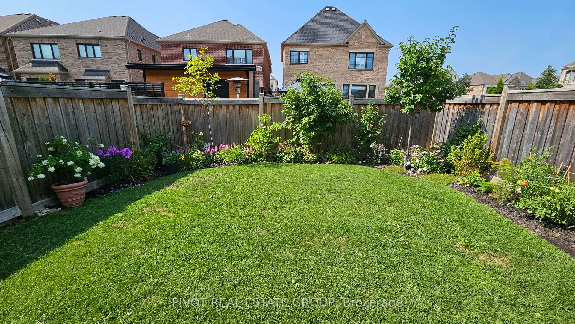 Photo 24 of 1292 Clarriage Court, Milton, Ford — HOMEH