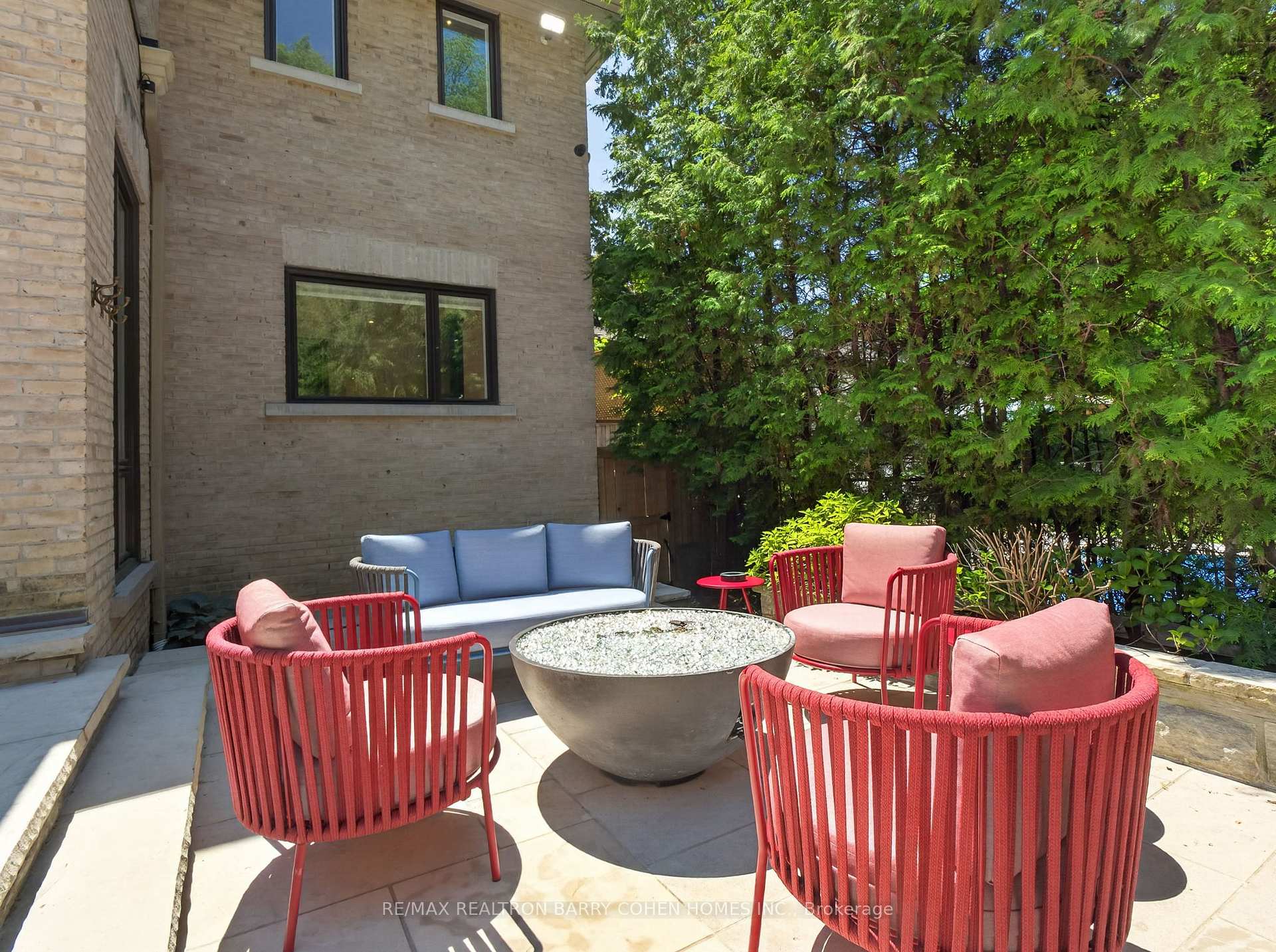 Photo 38 of 18 Brookfield Road, North York, Bridle Path-Sunnybrook-York Mills — HOMEH