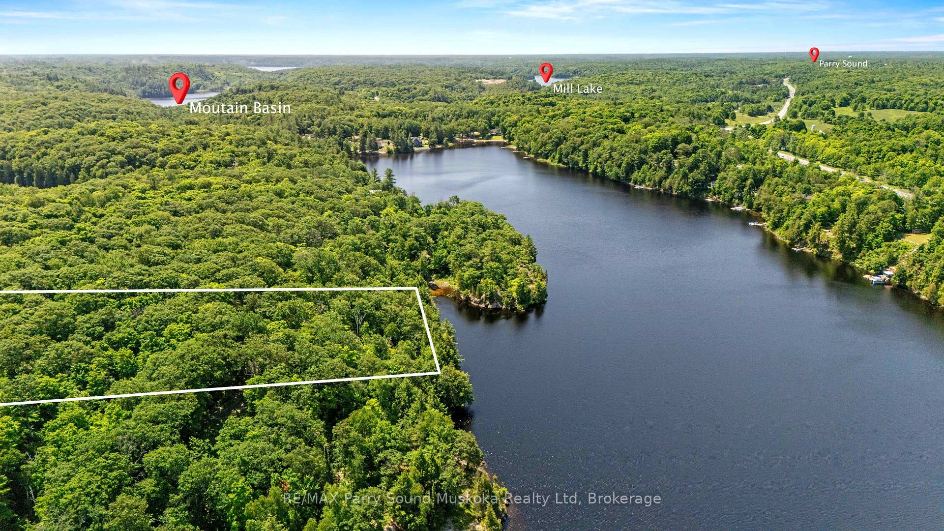 Photo 21 of 38 Fun Cottage Lane, McDougall — HOMEH