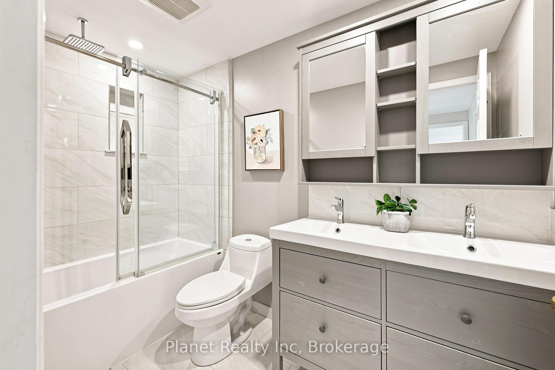Photo 22 of 41 Boulder Crescent, Guelph, Clairfields/Hanlon Business Park — HOMEH