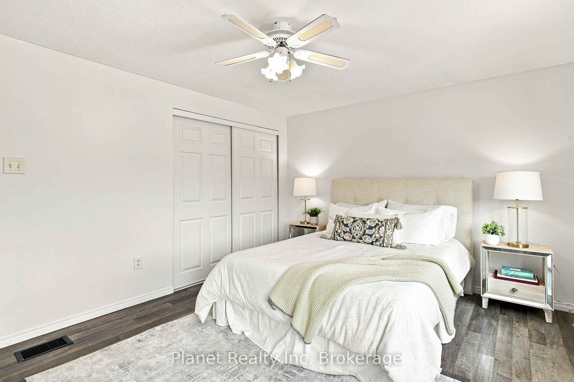 Photo 32 of 41 Boulder Crescent, Guelph, Clairfields/Hanlon Business Park — HOMEH