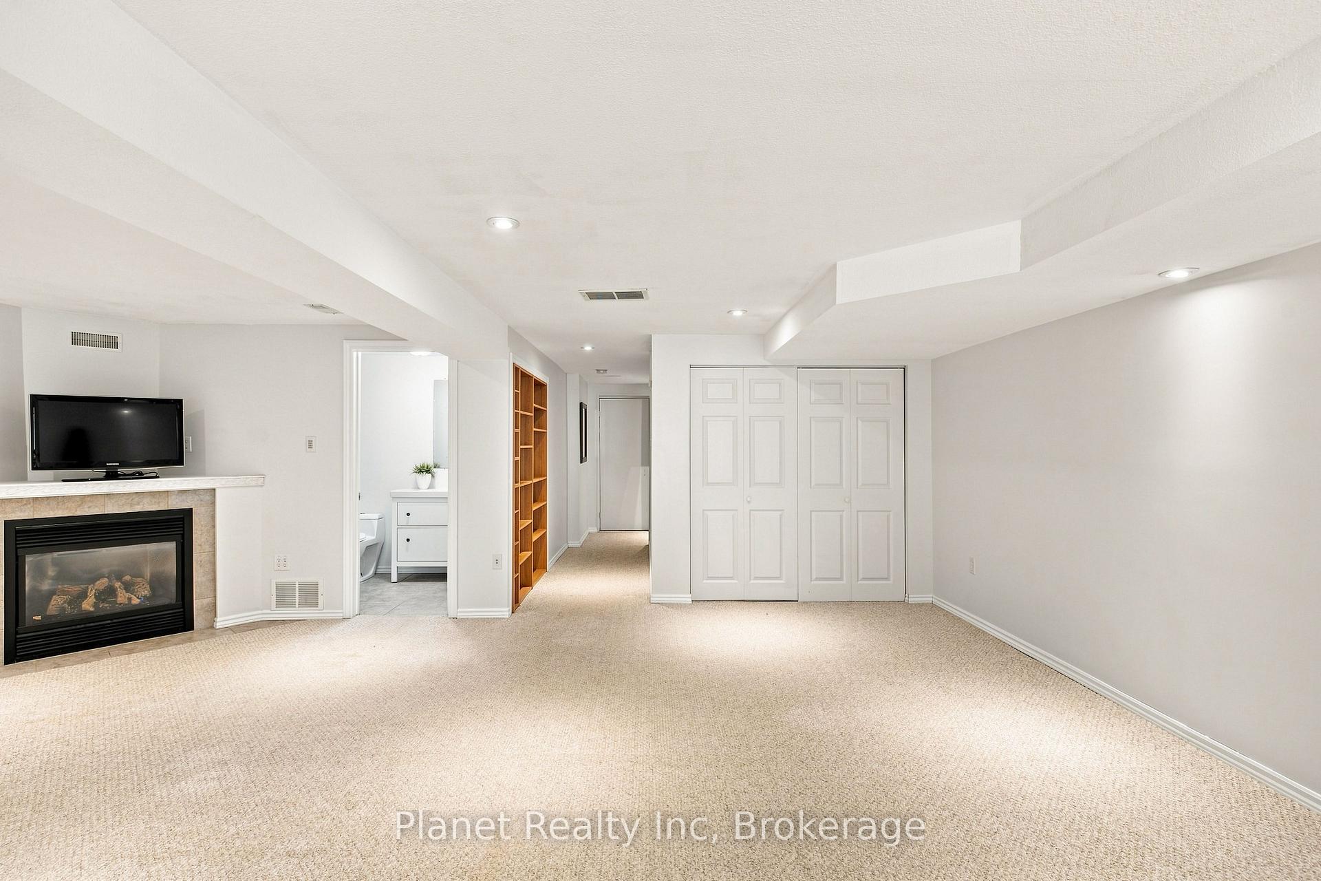Photo 43 of 41 Boulder Crescent, Guelph, Clairfields/Hanlon Business Park — HOMEH