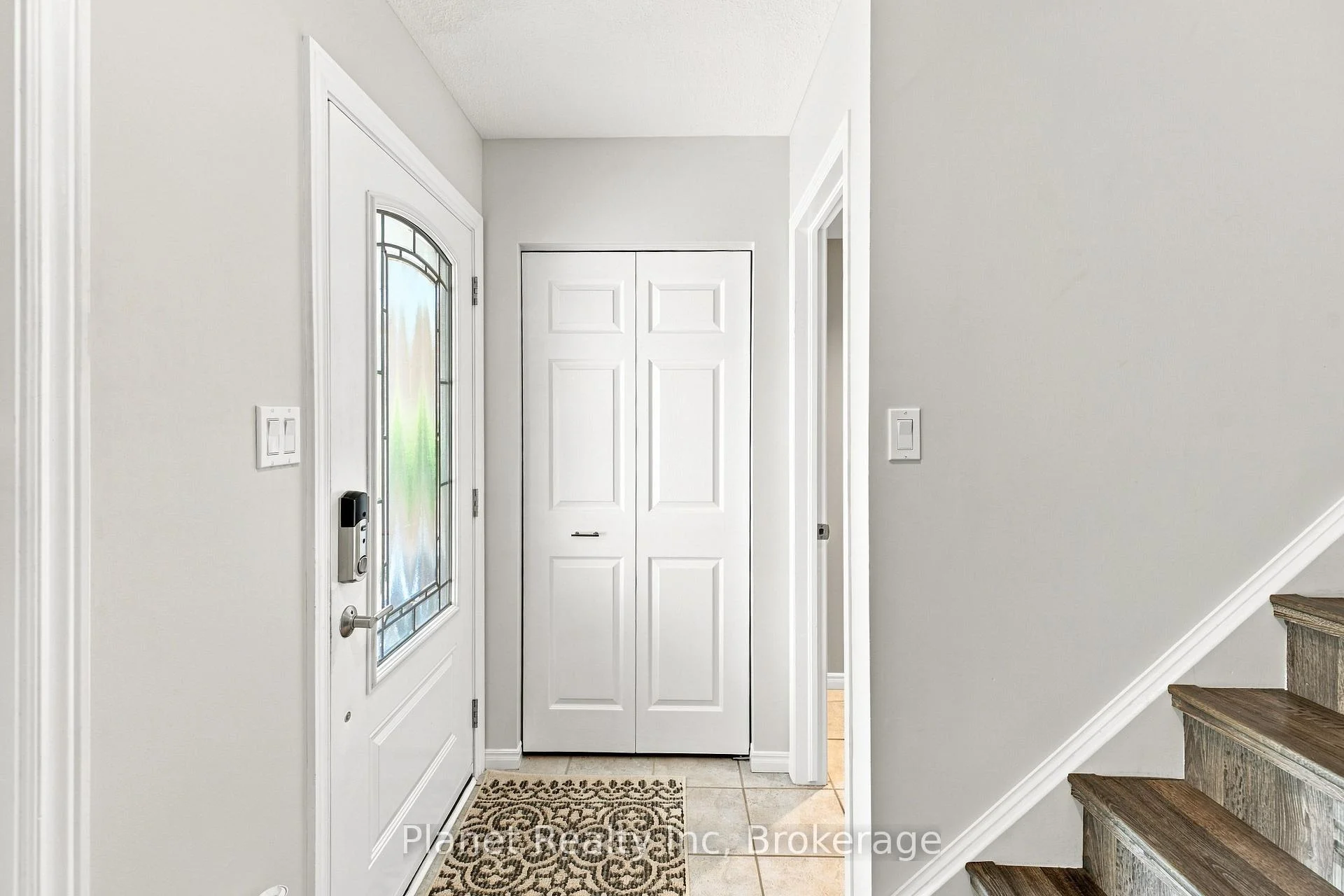 Photo 24 of 41 Boulder Crescent, Guelph, Clairfields/Hanlon Business Park — HOMEH