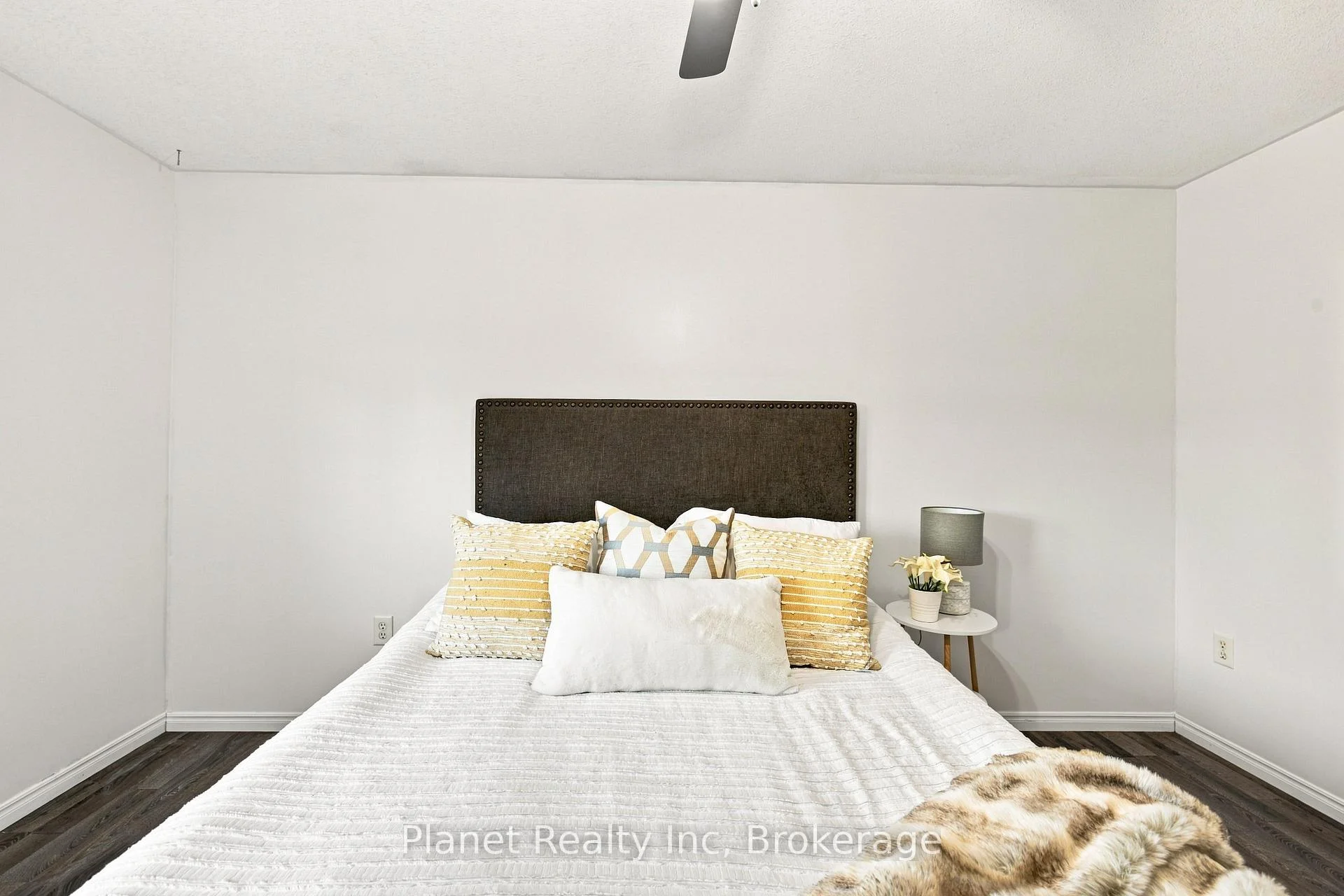 Photo 31 of 41 Boulder Crescent, Guelph, Clairfields/Hanlon Business Park — HOMEH