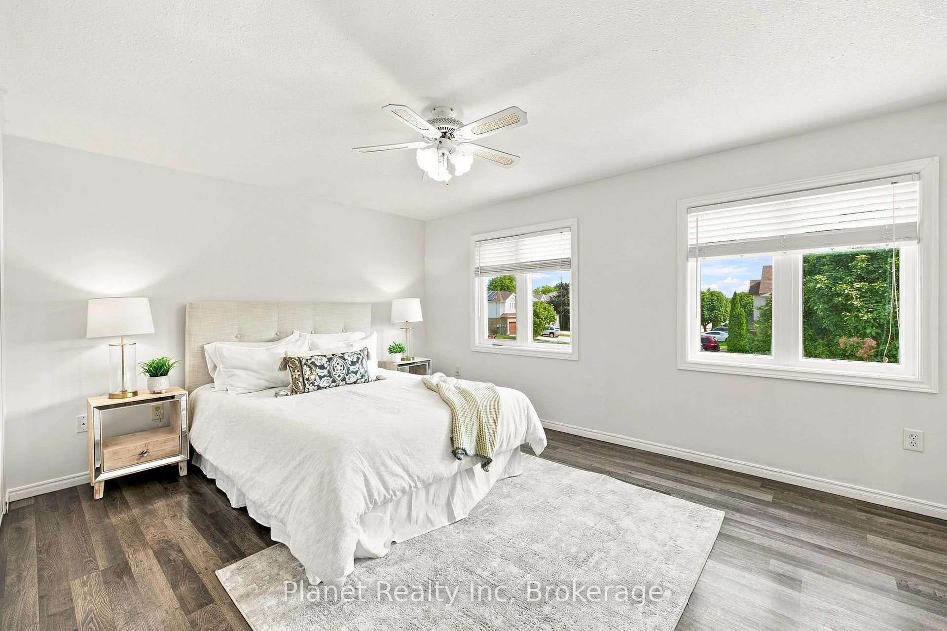 Photo 33 of 41 Boulder Crescent, Guelph, Clairfields/Hanlon Business Park — HOMEH
