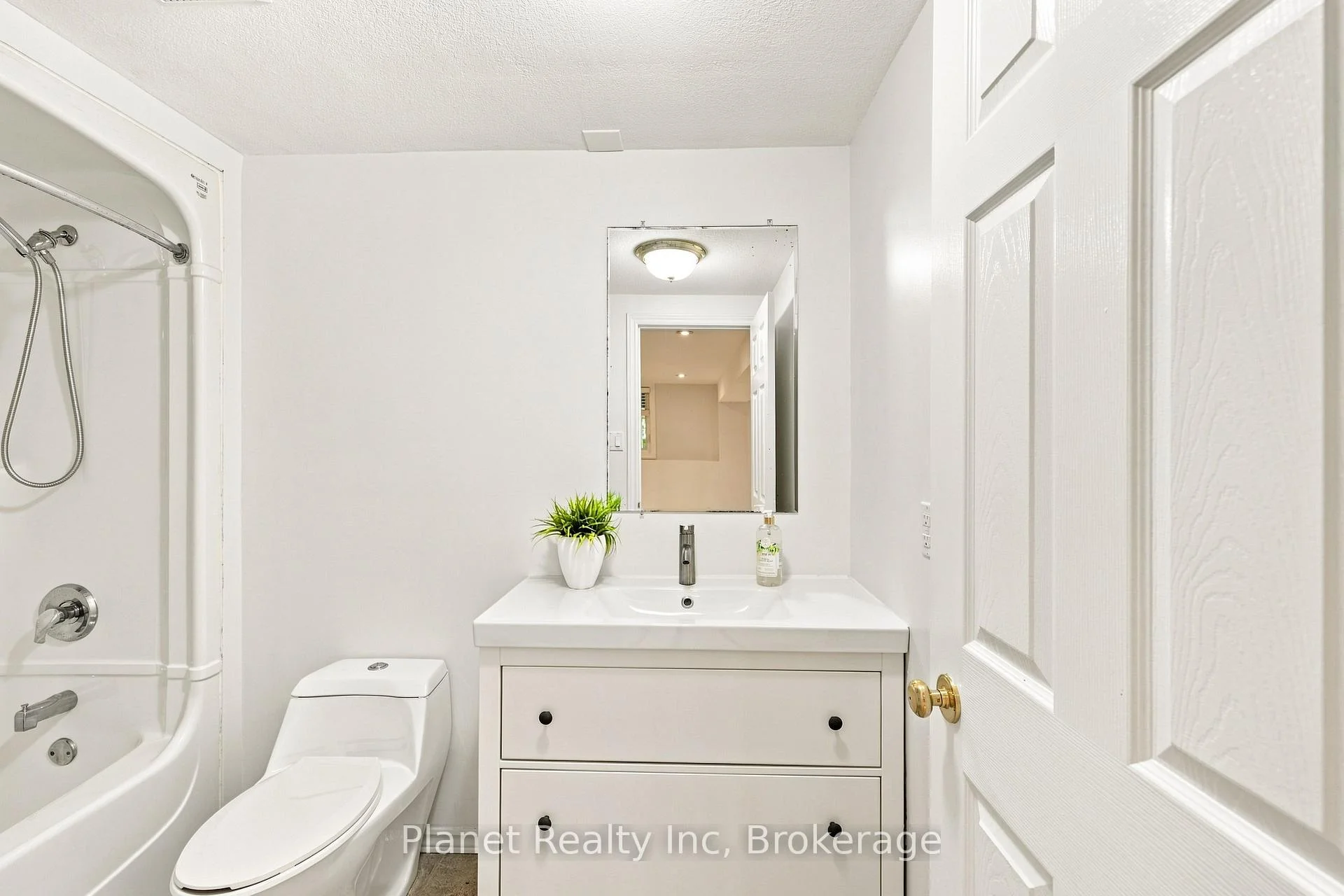 Photo 39 of 41 Boulder Crescent, Guelph, Clairfields/Hanlon Business Park — HOMEH