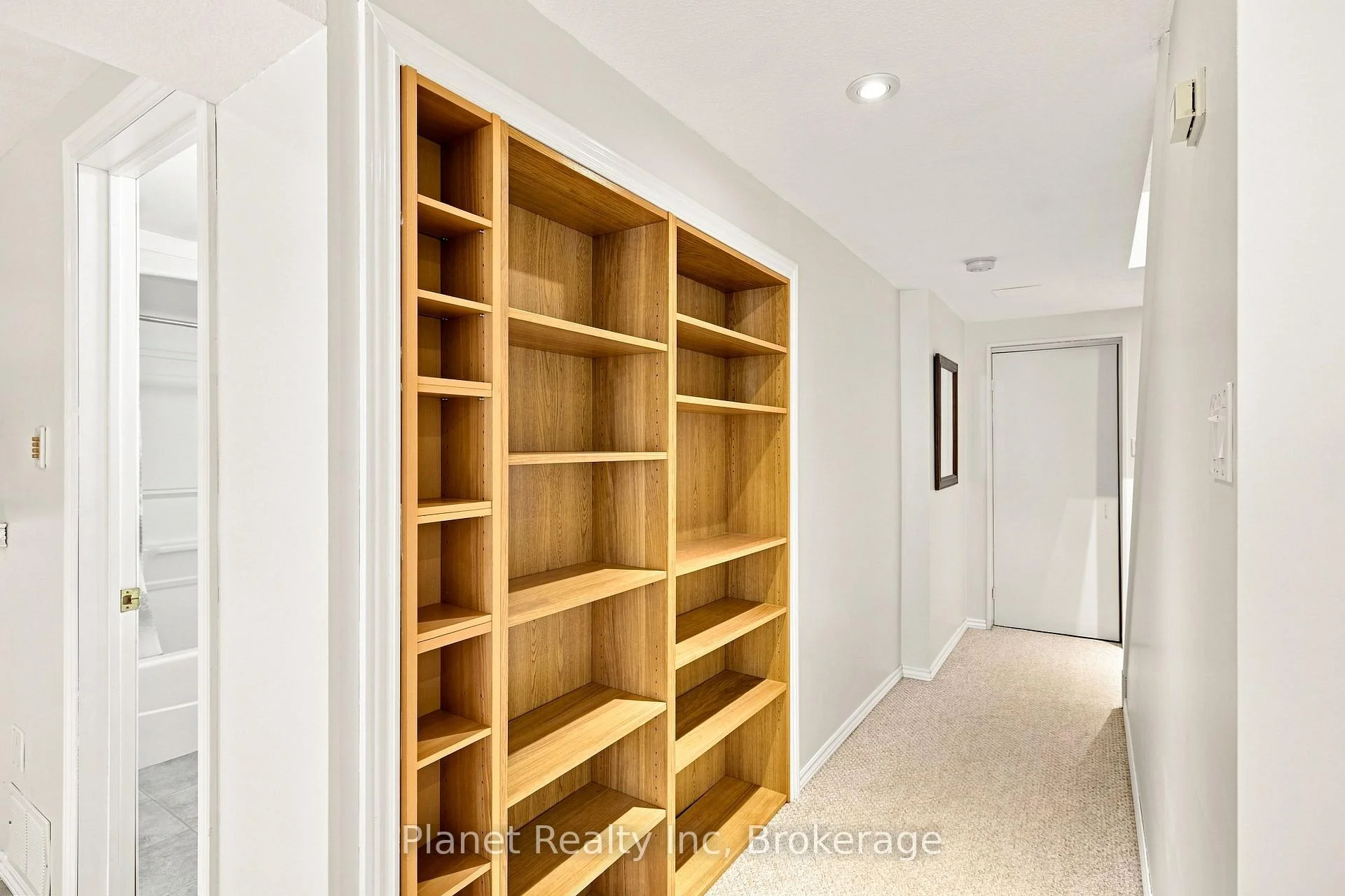 Photo 44 of 41 Boulder Crescent, Guelph, Clairfields/Hanlon Business Park — HOMEH