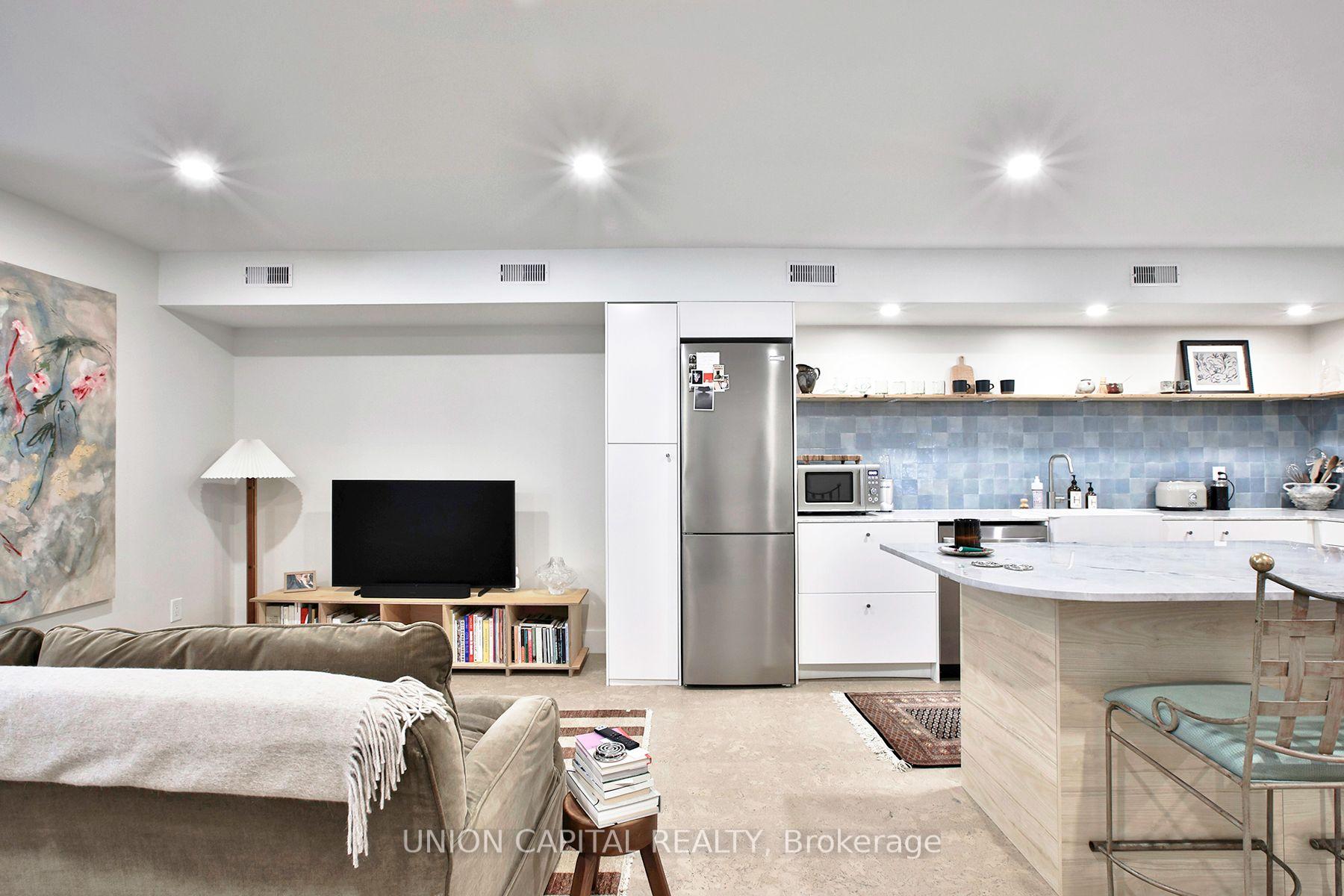 Photo 4 of Unit C, 278 Lisgar Street, Toronto, Little Portugal — HOMEH