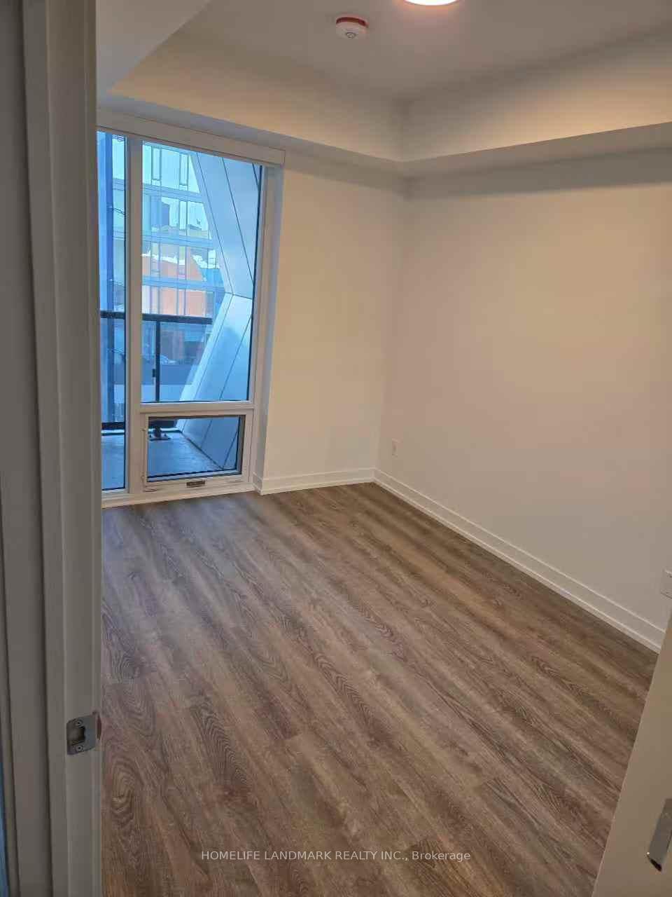 Photo 3 of Unit 1002, 771 Yonge Street W, Toronto, The Annex — HOMEH