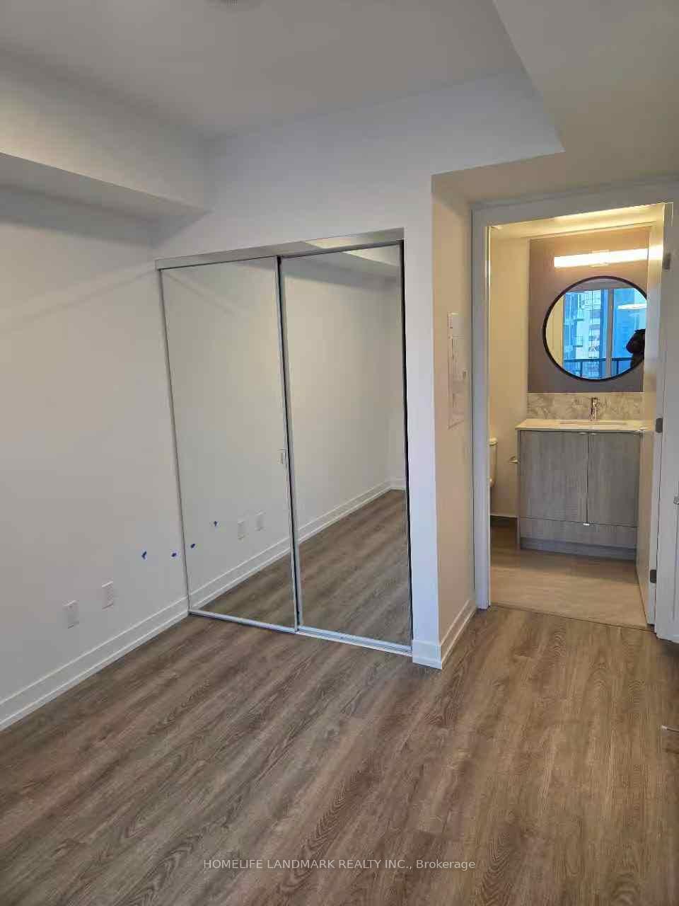 Photo 5 of Unit 1002, 771 Yonge Street W, Toronto, The Annex — HOMEH