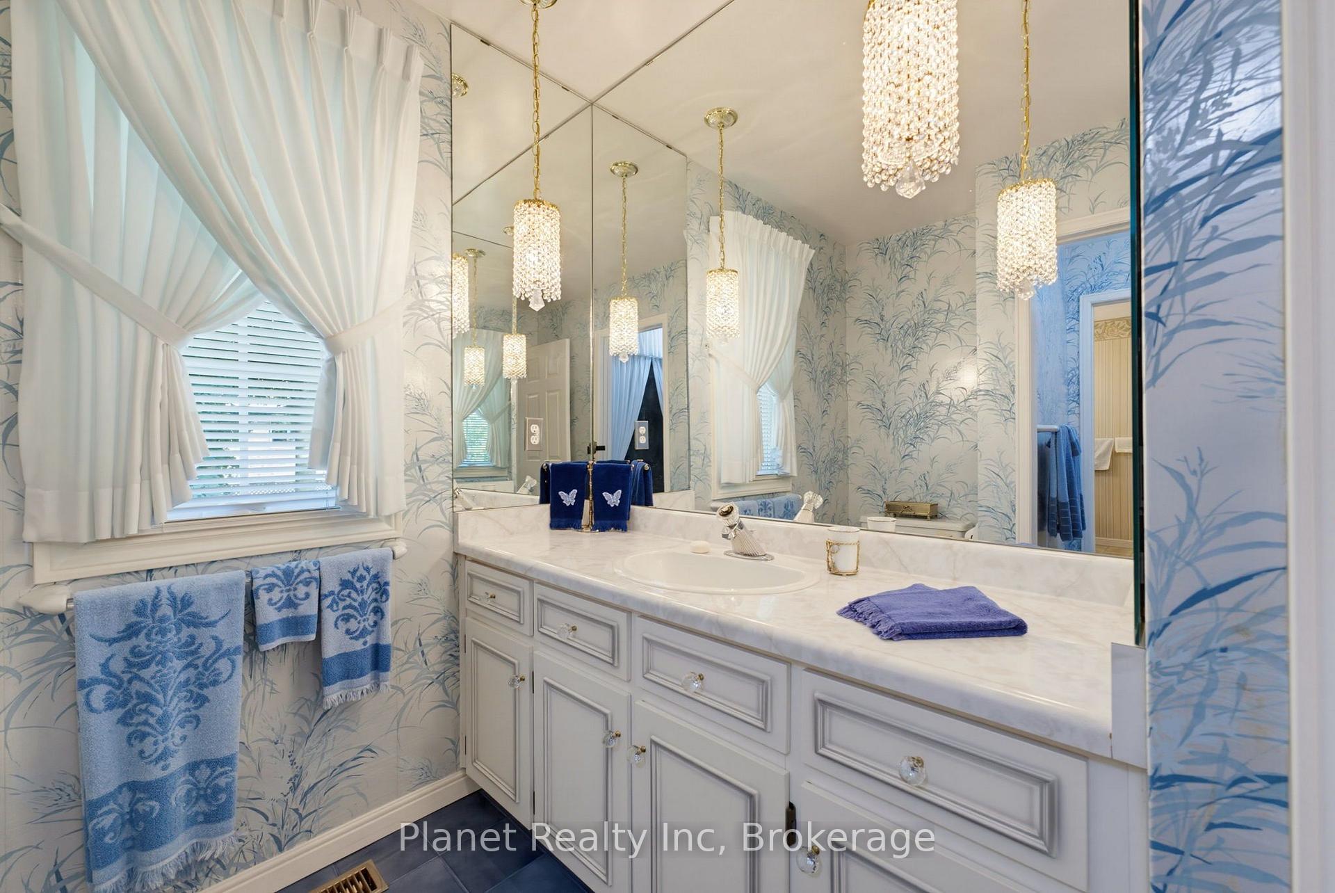 Photo 22 of 106 Thorndale Place, Waterloo, Maple Hills — HOMEH