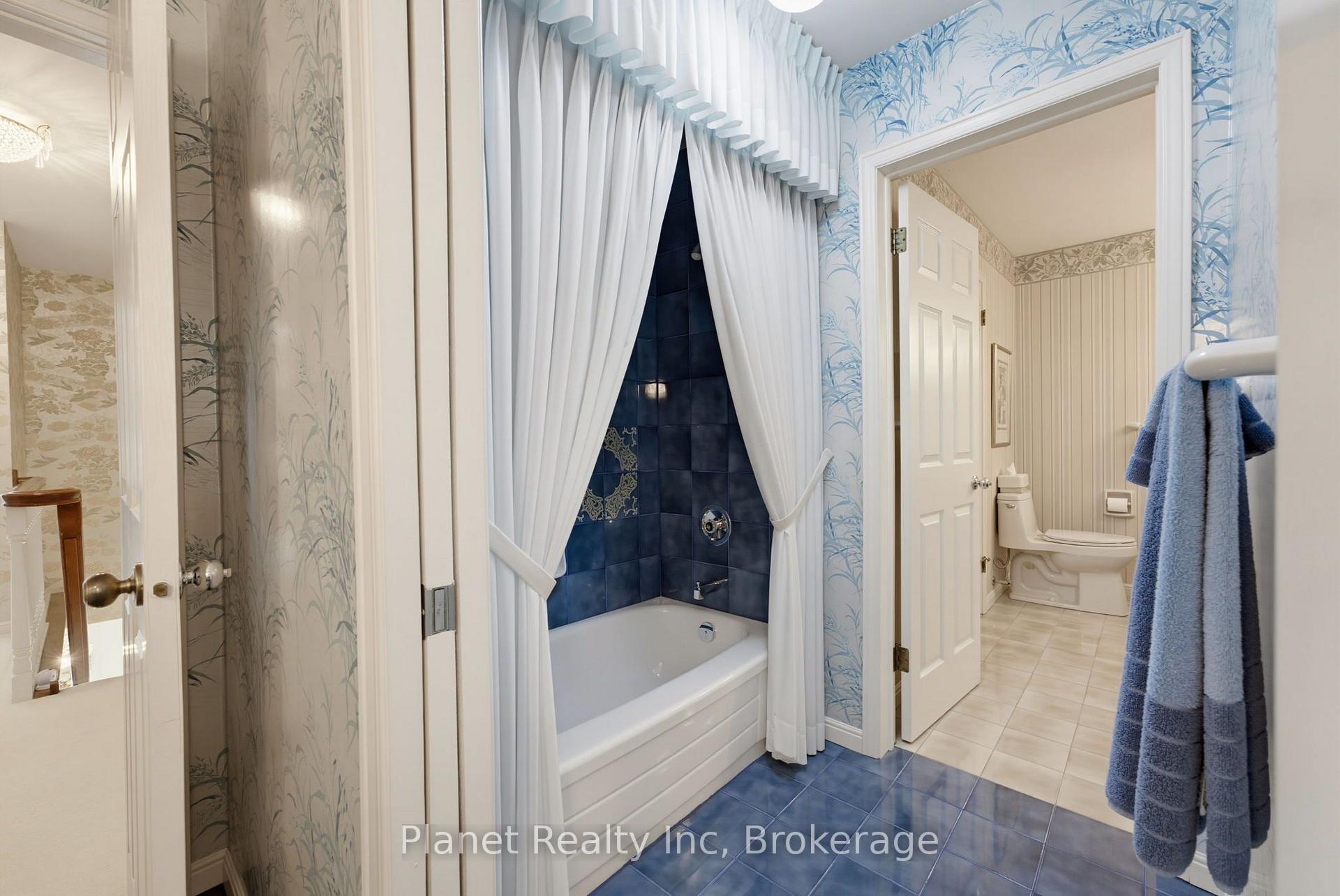 Photo 23 of 106 Thorndale Place, Waterloo, Maple Hills — HOMEH