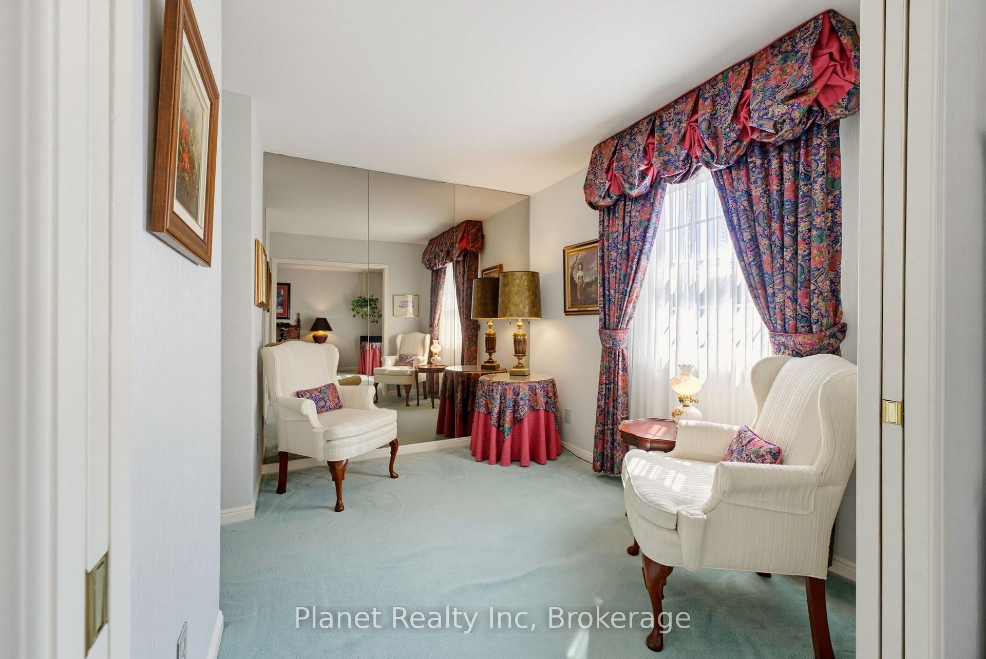 Photo 28 of 106 Thorndale Place, Waterloo, Maple Hills — HOMEH