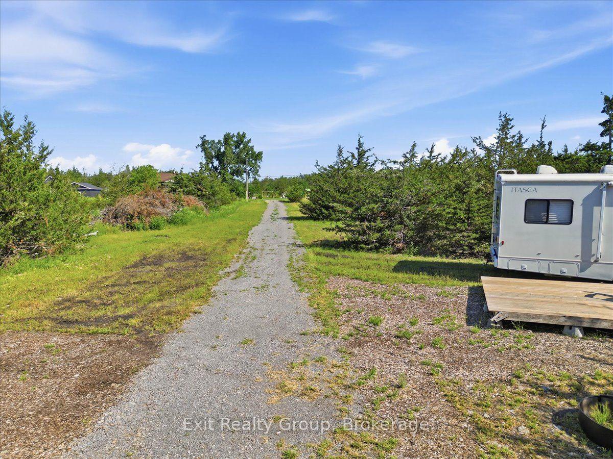 Photo 9 of 937 Rosebush Road, Quinte West, Sidney Ward — HOMEH