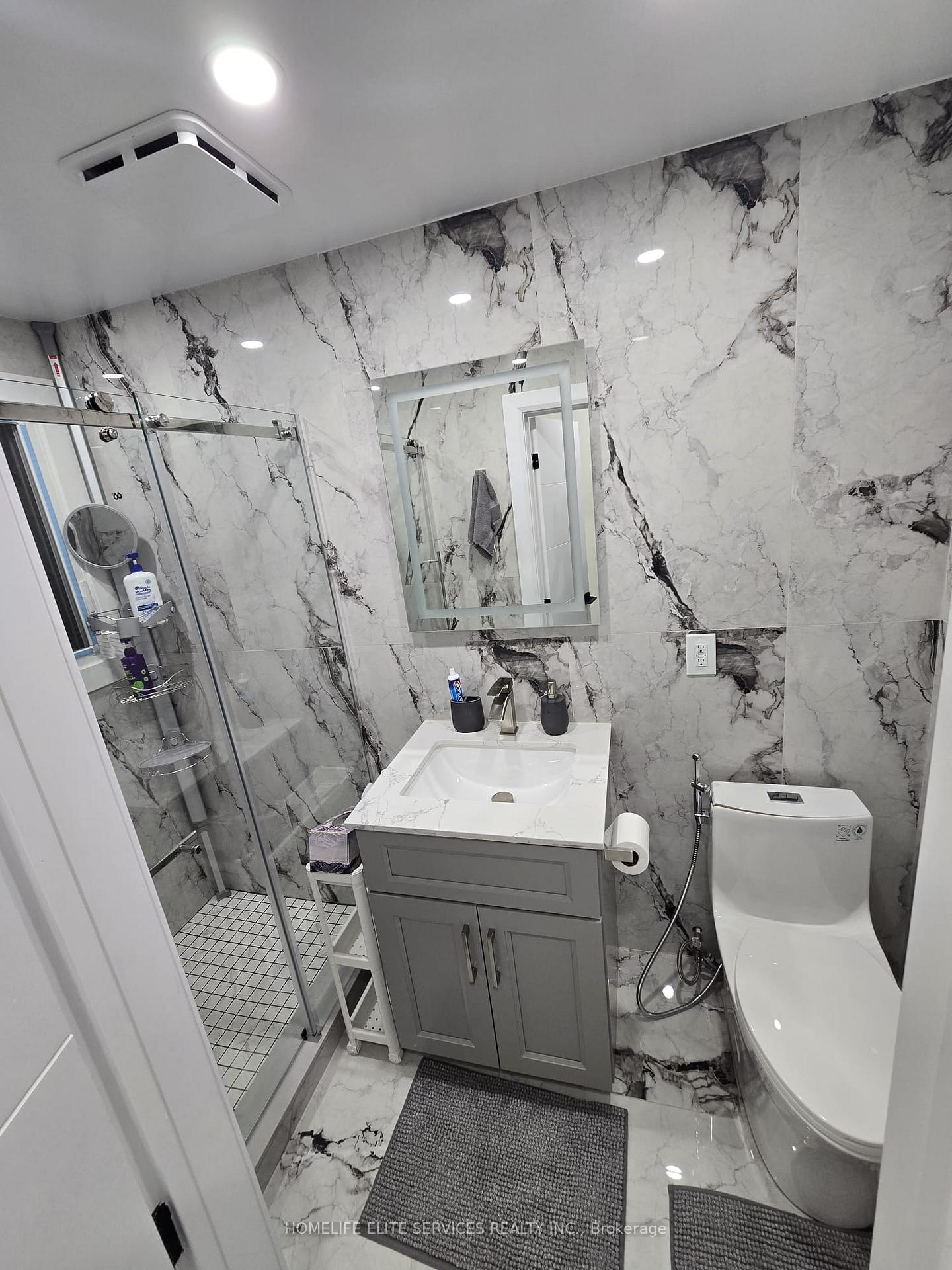 Photo 9 of 36 Manorglen Crescent, Scarborough, Agincourt South-Malvern West — HOMEH