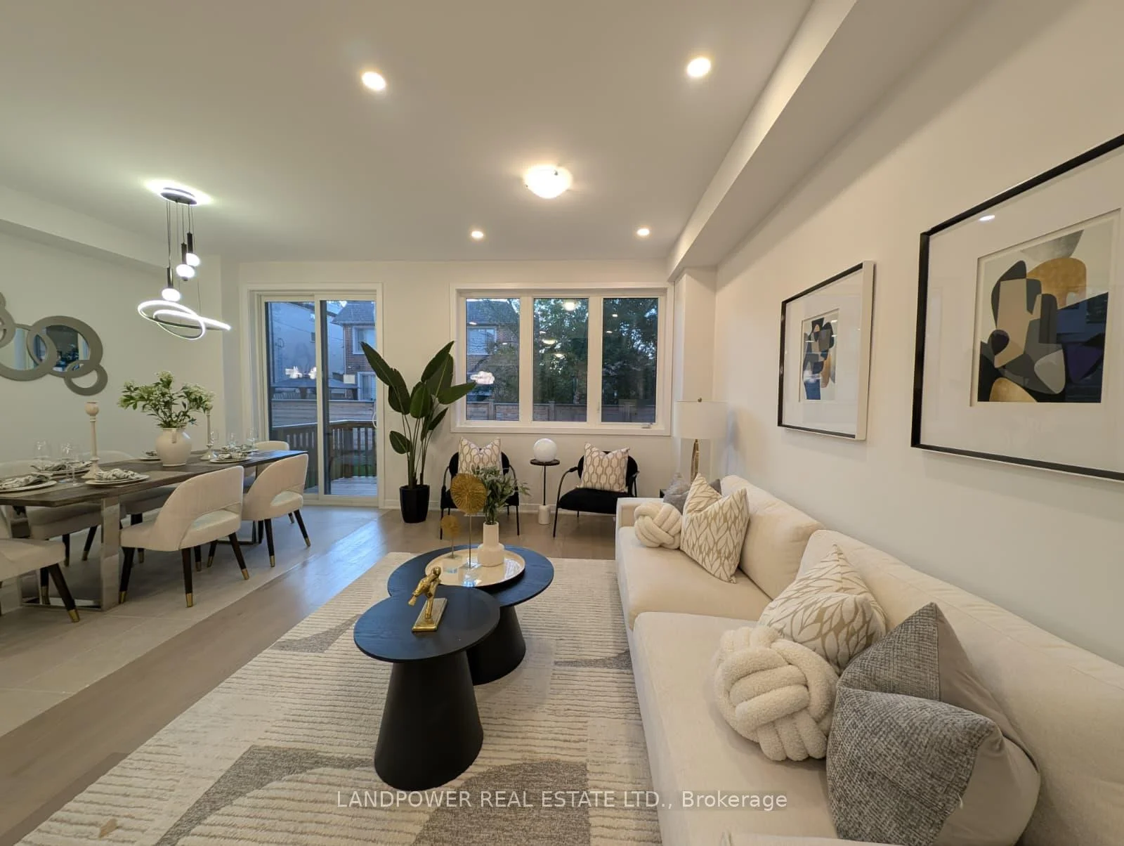 Photo 5 of 162 Anna Russell Way, Markham, Unionville — HOMEH