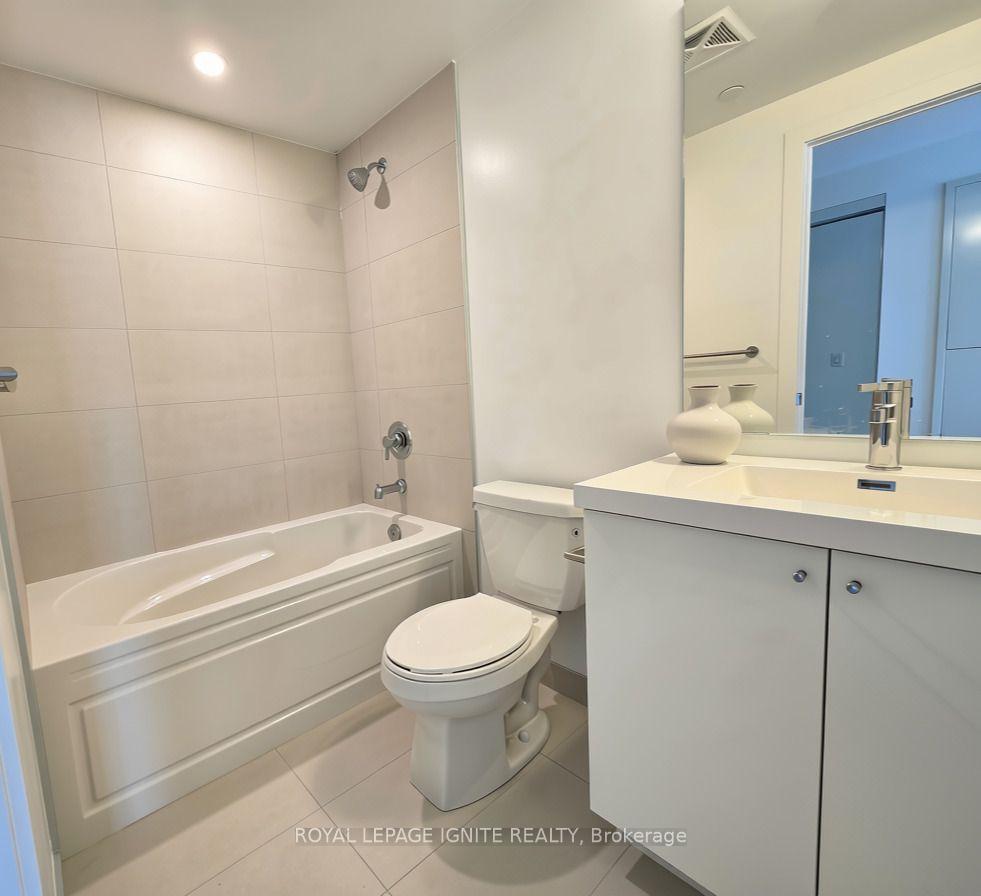 Photo 12 of Unit 1639, 2545 Simcoe Street N, Oshawa, Windfields — HOMEH