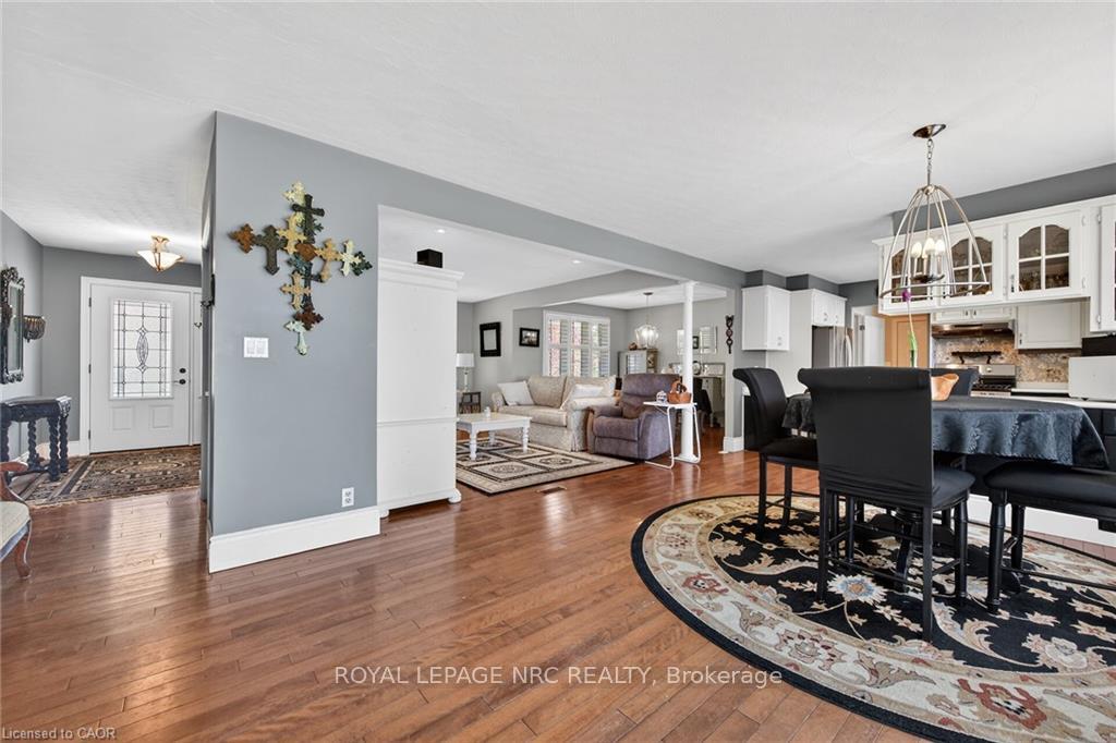 Photo 10 of 112 Prospect Street, Norfolk, Port Dover — HOMEH