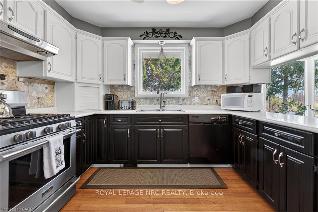 Photo 12 of 112 Prospect Street, Norfolk, Port Dover — HOMEH
