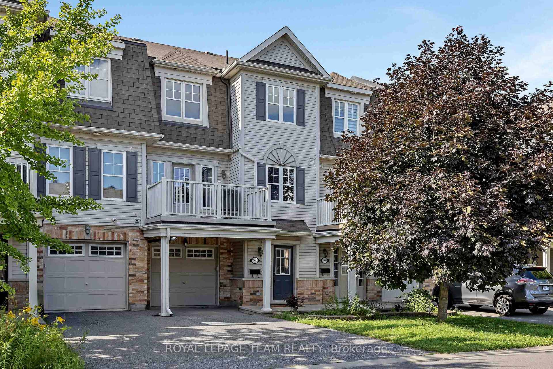Front of 2555 Waterlilly Way