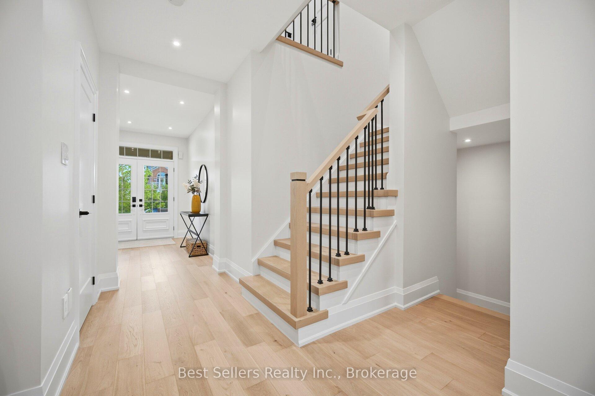 Photo 10 of 75 Cathedral Court, Hamilton, Waterdown — HOMEH
