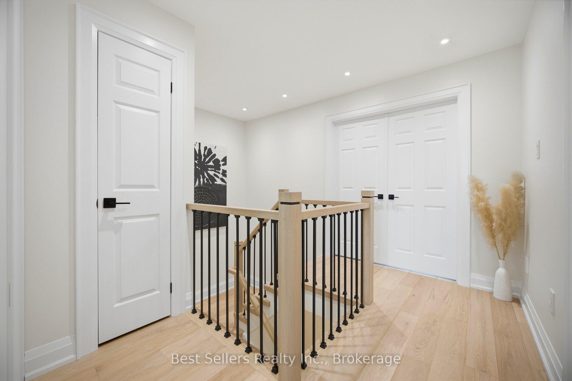 Photo 13 of 75 Cathedral Court, Hamilton, Waterdown — HOMEH