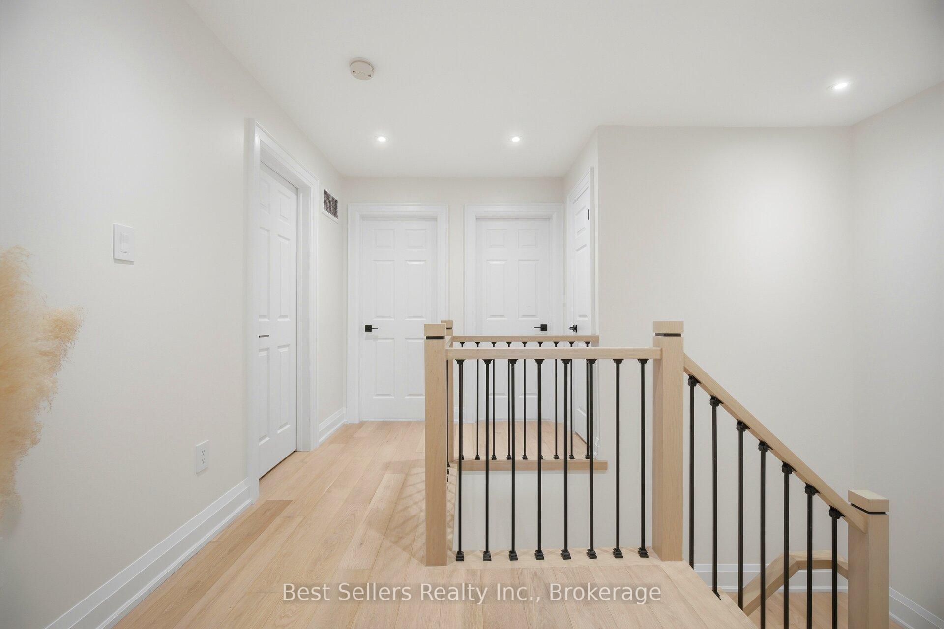 Photo 15 of 75 Cathedral Court, Hamilton, Waterdown — HOMEH