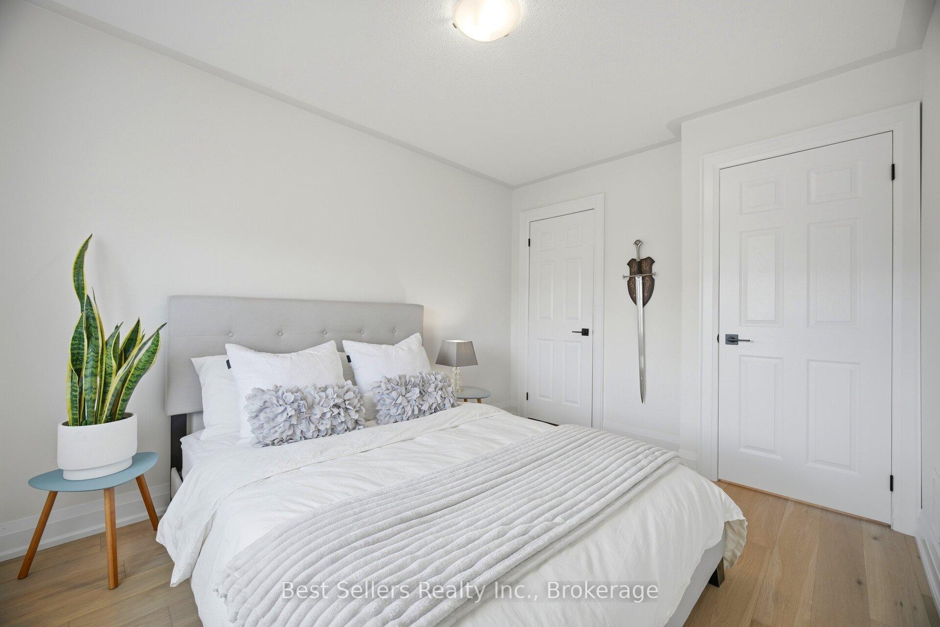 Photo 16 of 75 Cathedral Court, Hamilton, Waterdown — HOMEH