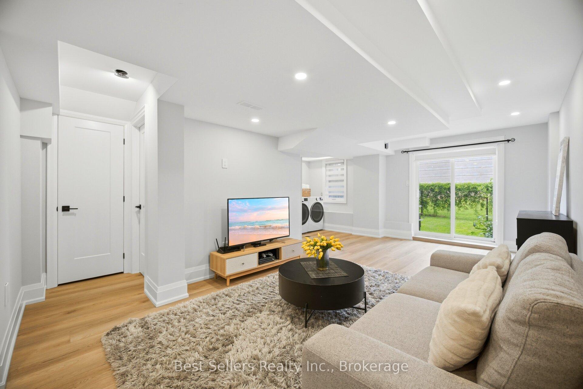 Photo 20 of 75 Cathedral Court, Hamilton, Waterdown — HOMEH