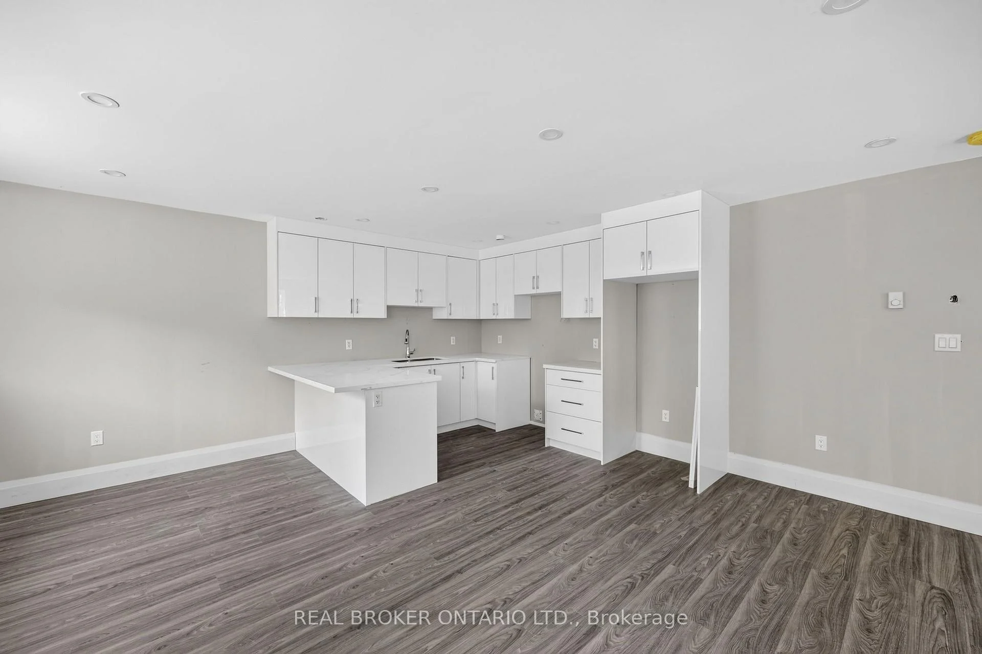 Photo 8 of Unit #1, 436 5th Avenue, Tay, Port McNicoll — HOMEH