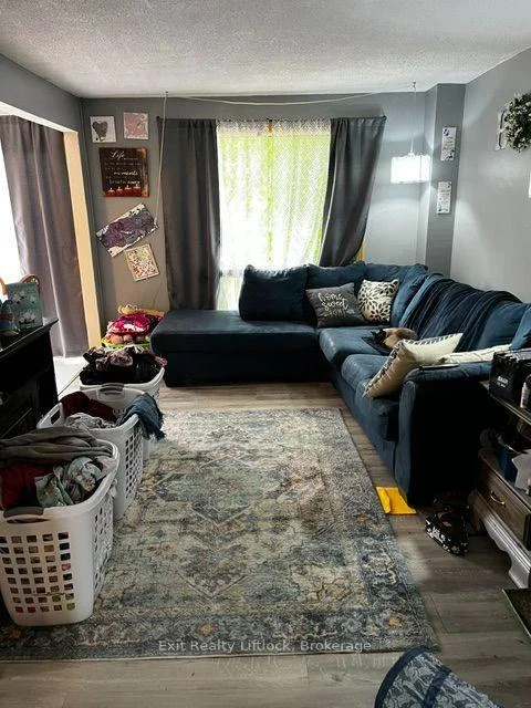 Photo 4 of 2131 Walker Avenue, Peterborough, Ashburnham Ward 4 — HOMEH
