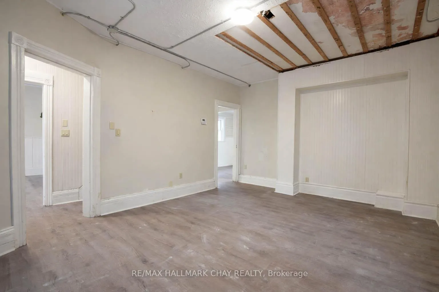 Photo 3 of 377 Hugel Avenue, Midland — HOMEH