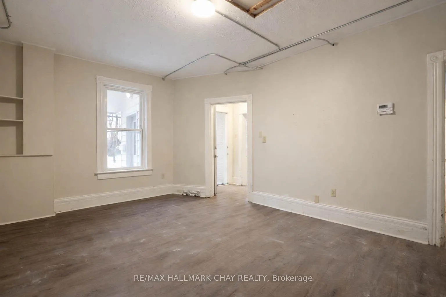 Photo 4 of 377 Hugel Avenue, Midland — HOMEH