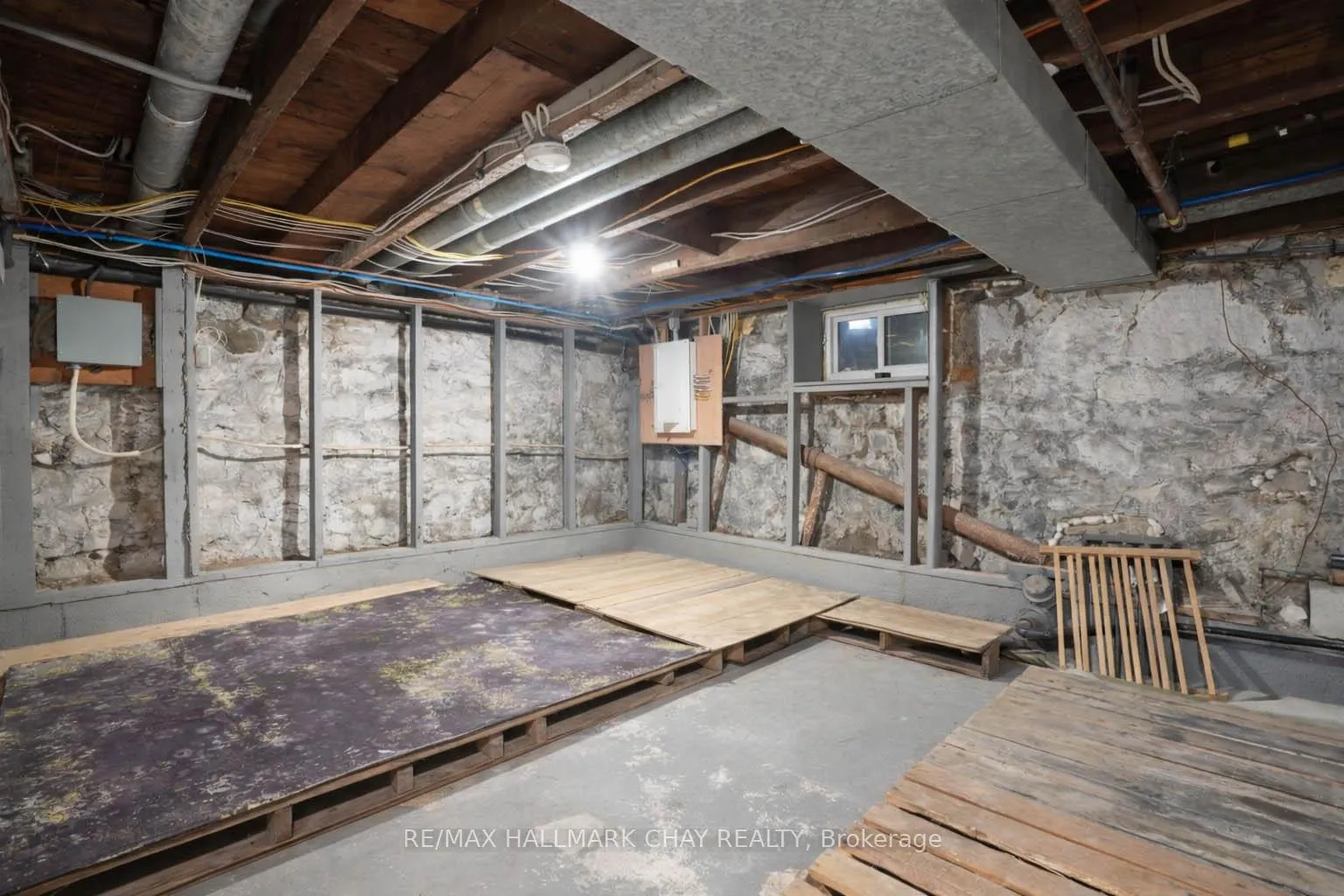 Photo 23 of 377 Hugel Avenue, Midland — HOMEH