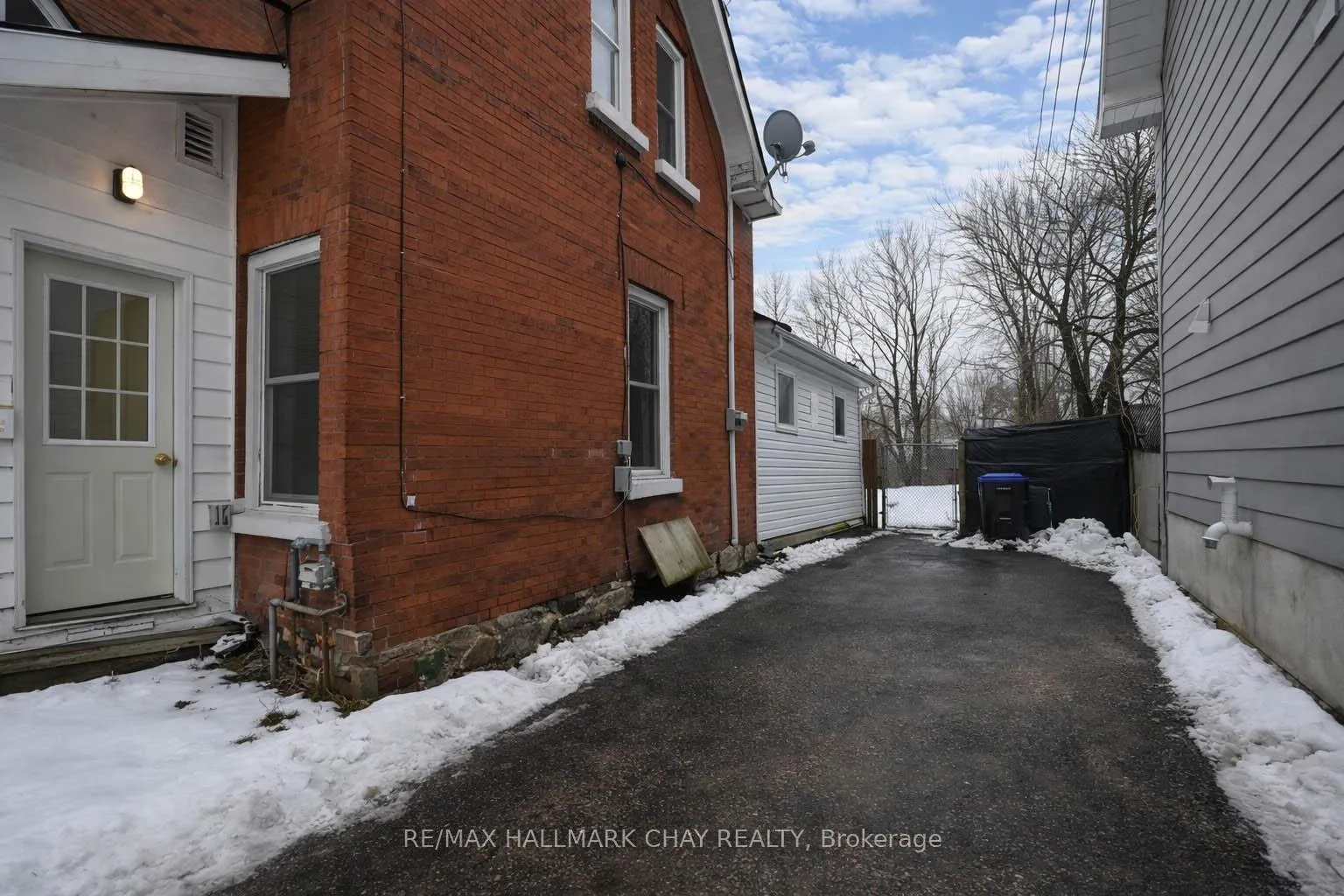Photo 27 of 377 Hugel Avenue, Midland — HOMEH